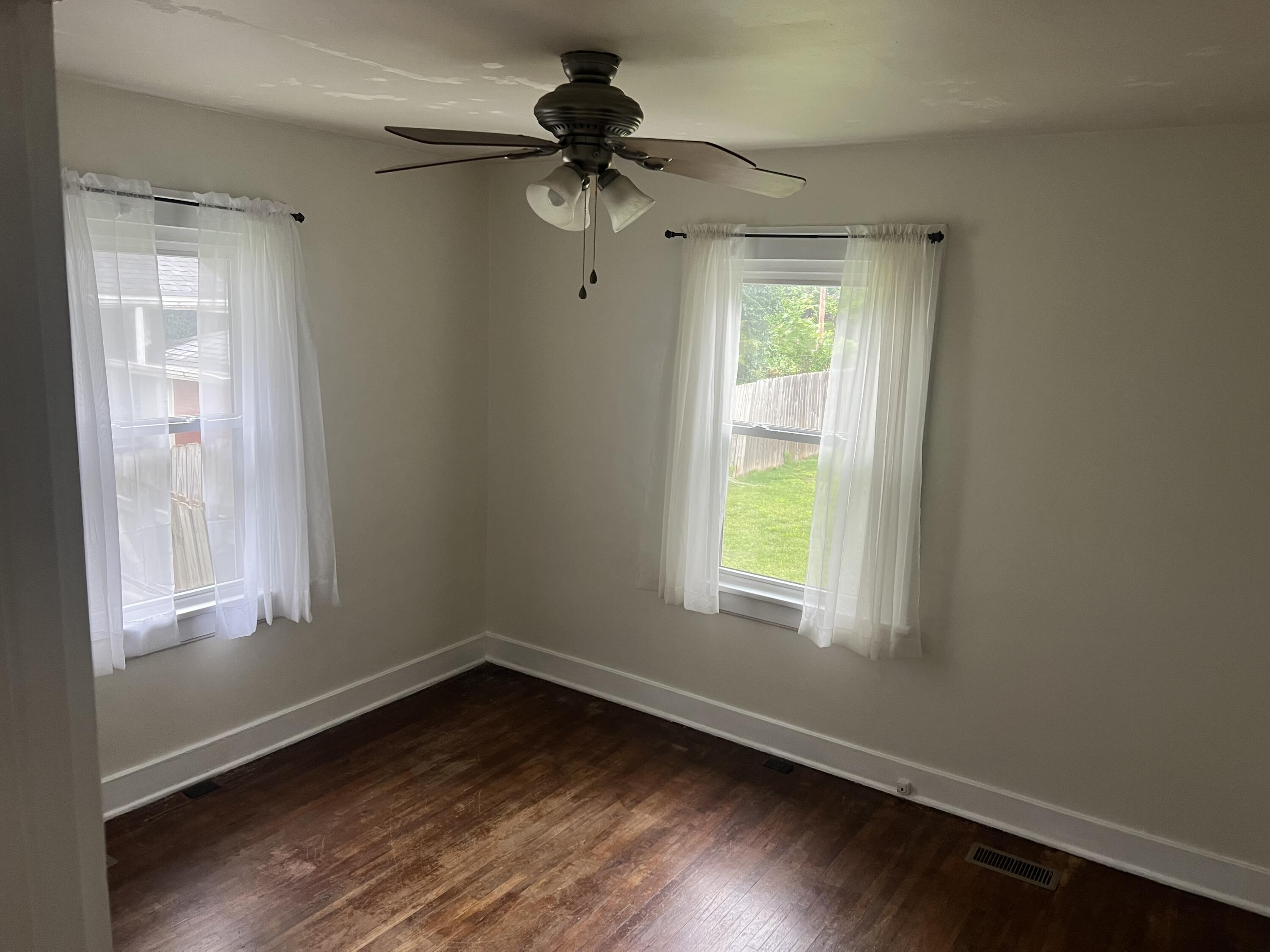 2146 North Franklin Avenue Property Photo 11