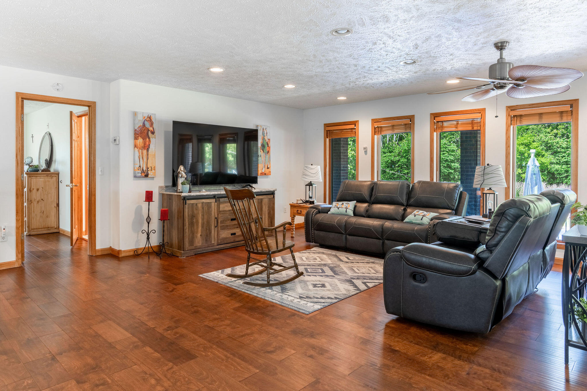 11051 State Route Jj Property Photo 8