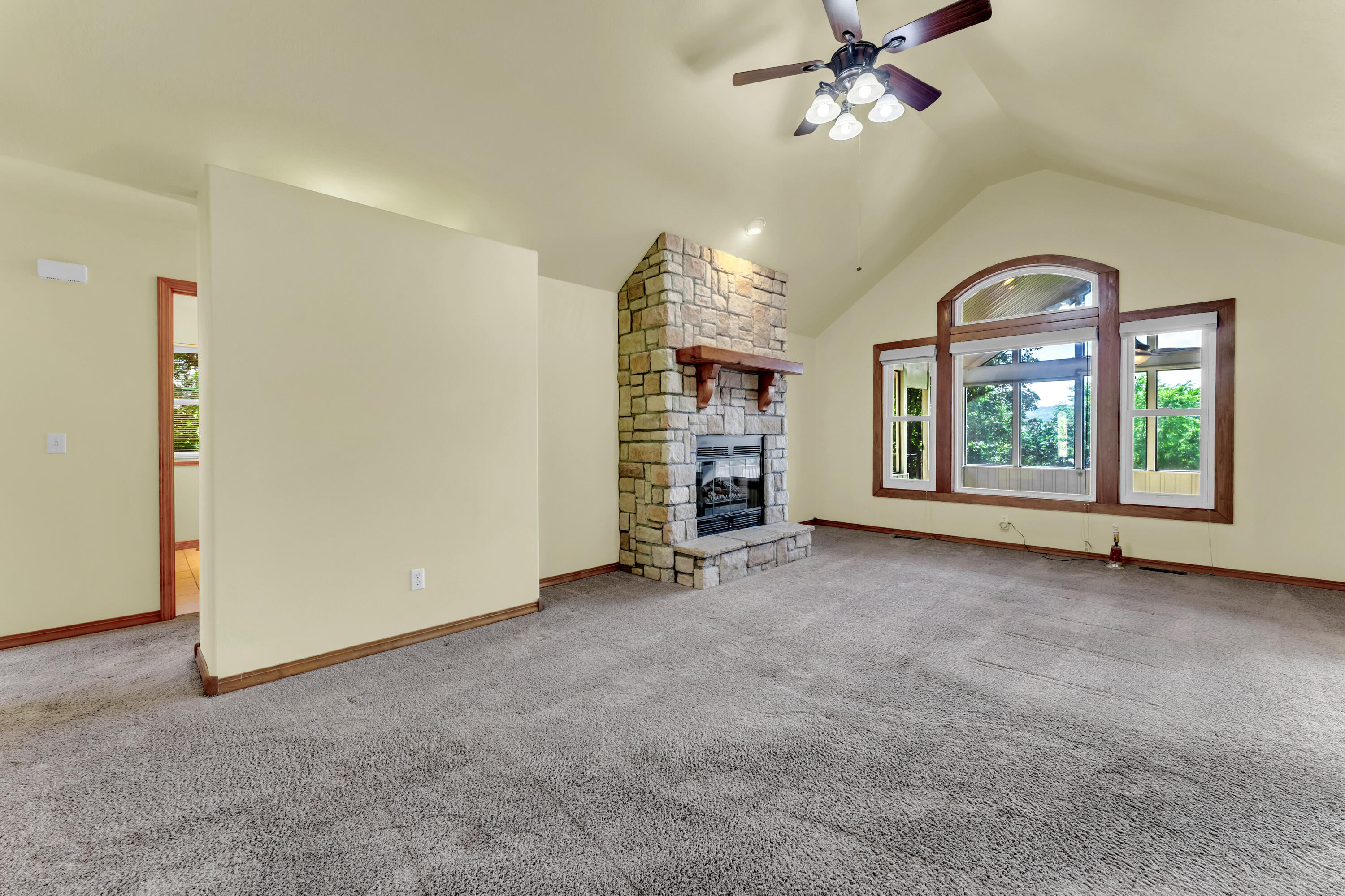 263 Mayden Lane Property Photo 7