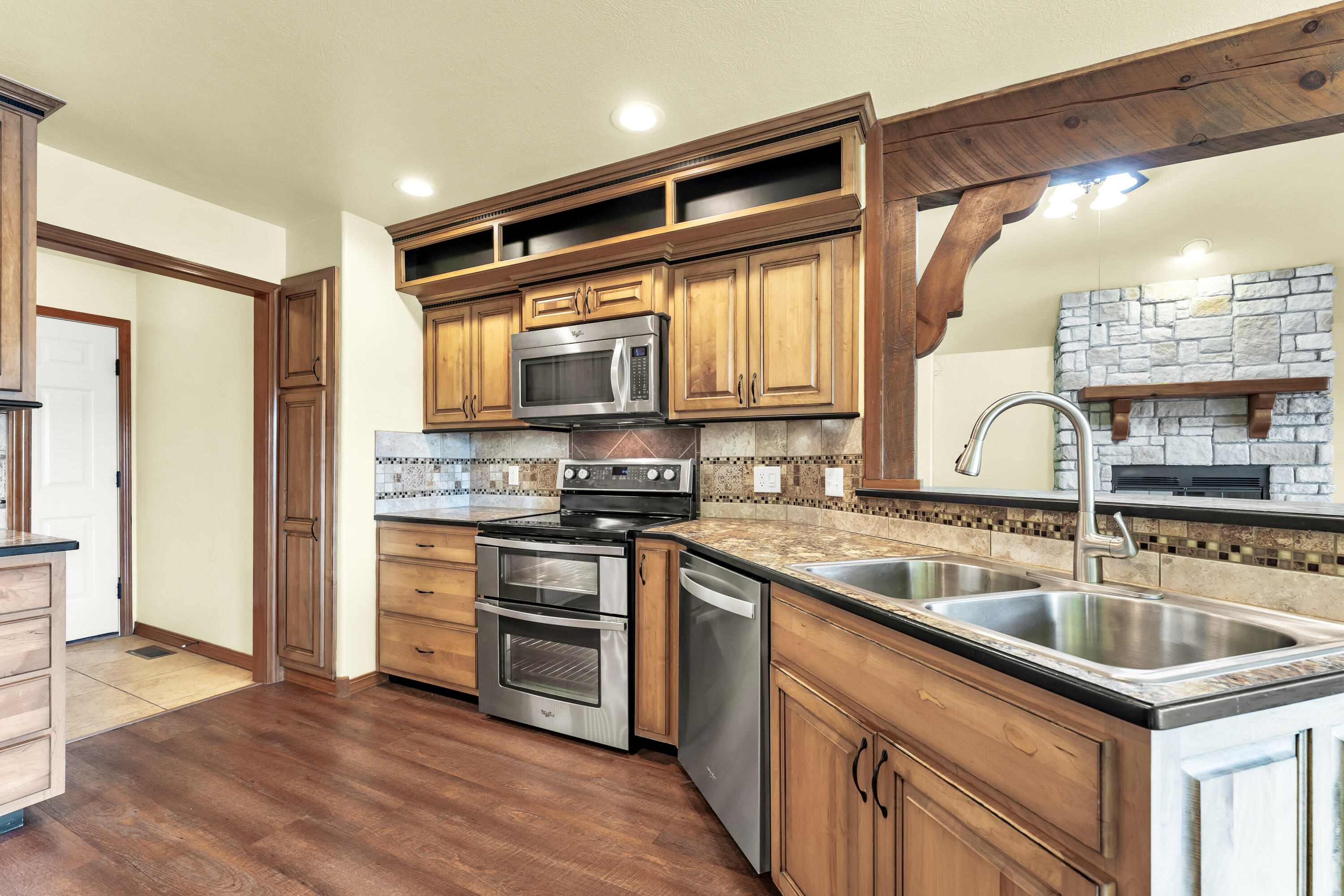 263 Mayden Lane Property Photo 12