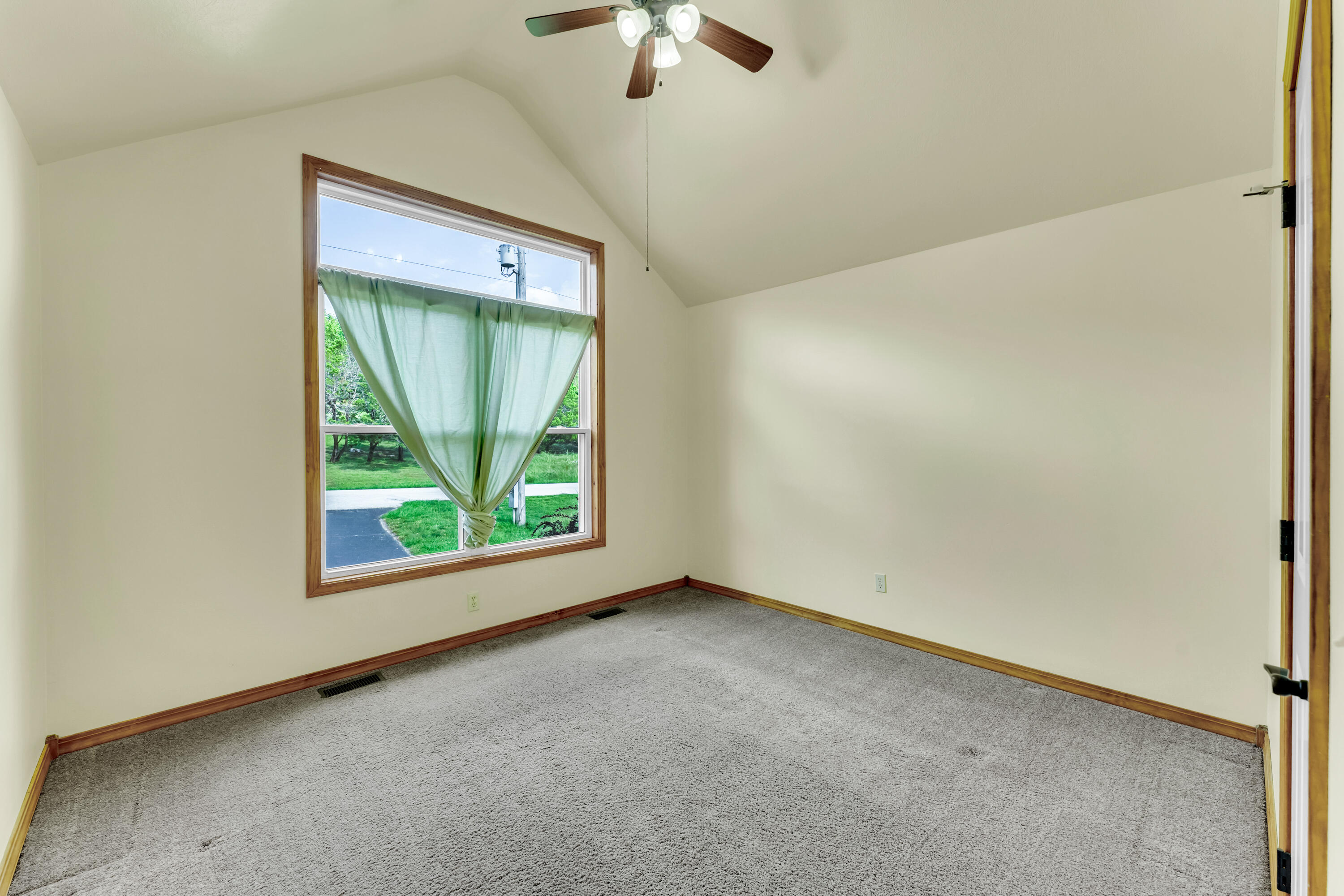 263 Mayden Lane Property Photo 22
