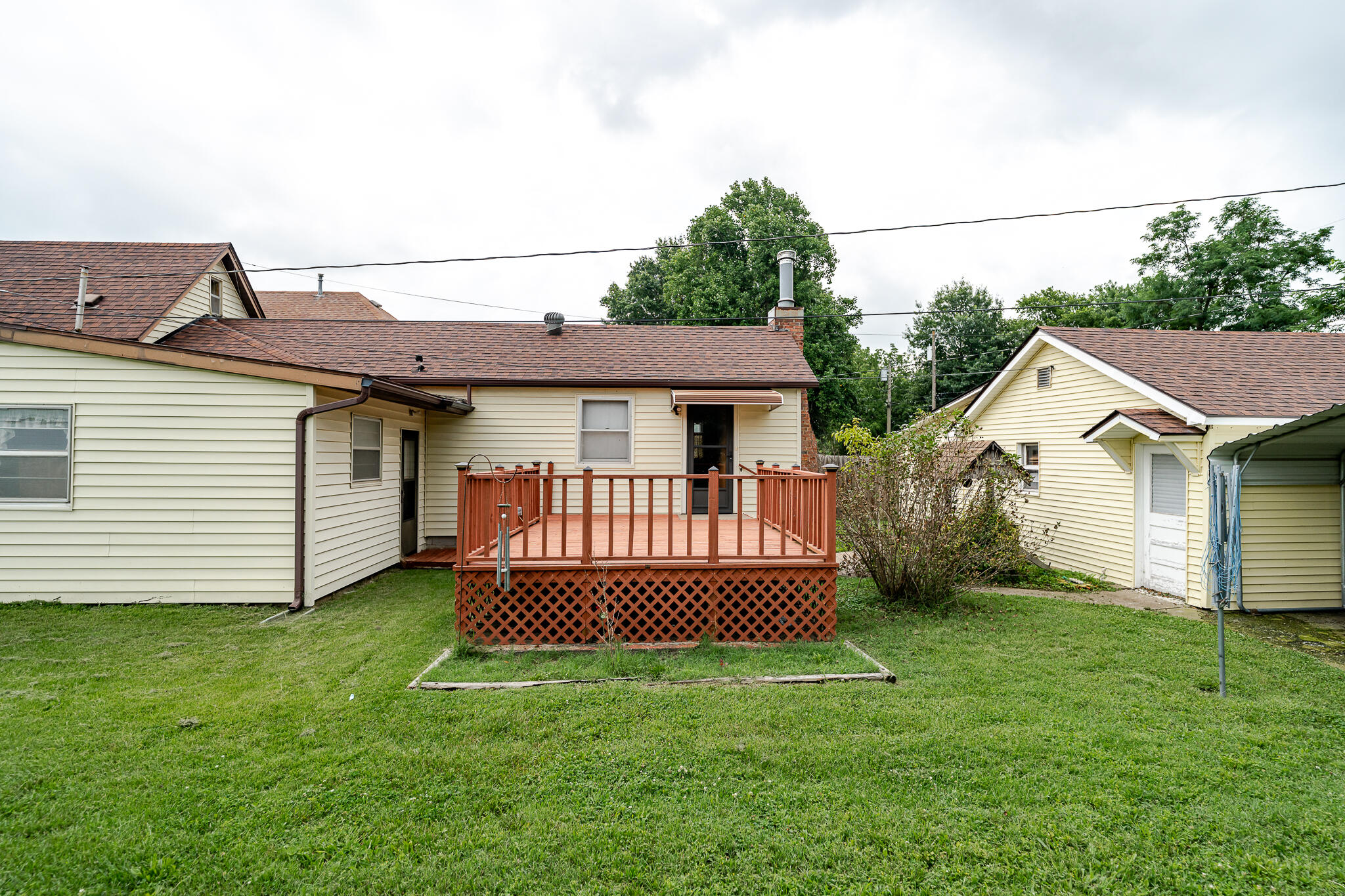 525 East Scott Street Property Photo 33