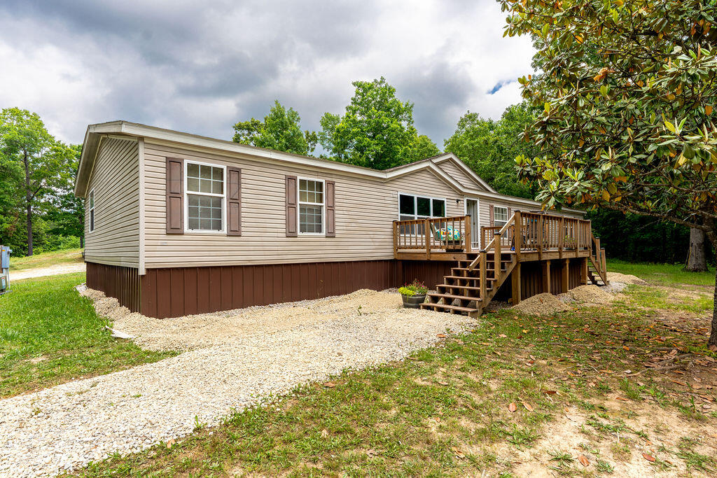 6601 County Road 9300 Property Photo 1