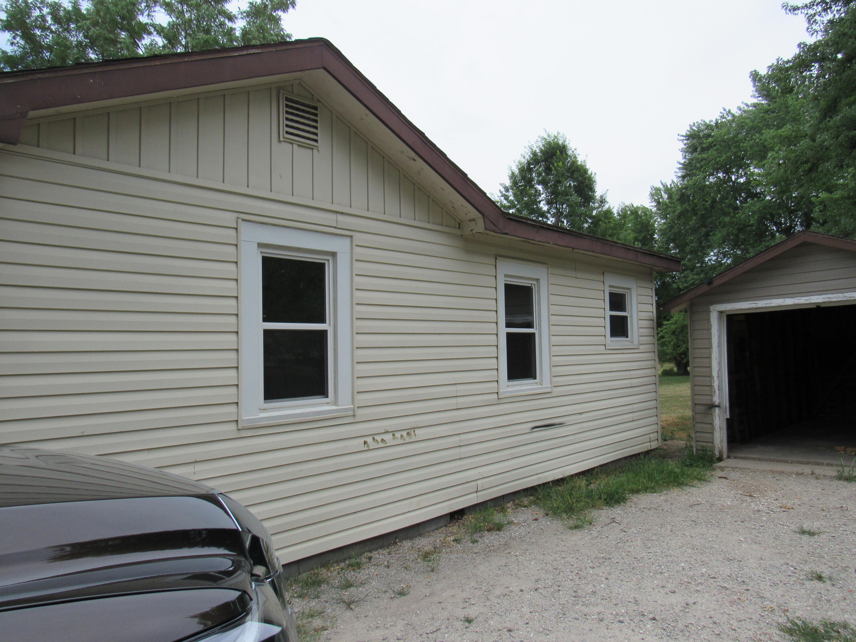 526 South Walnut Street Property Photo 9