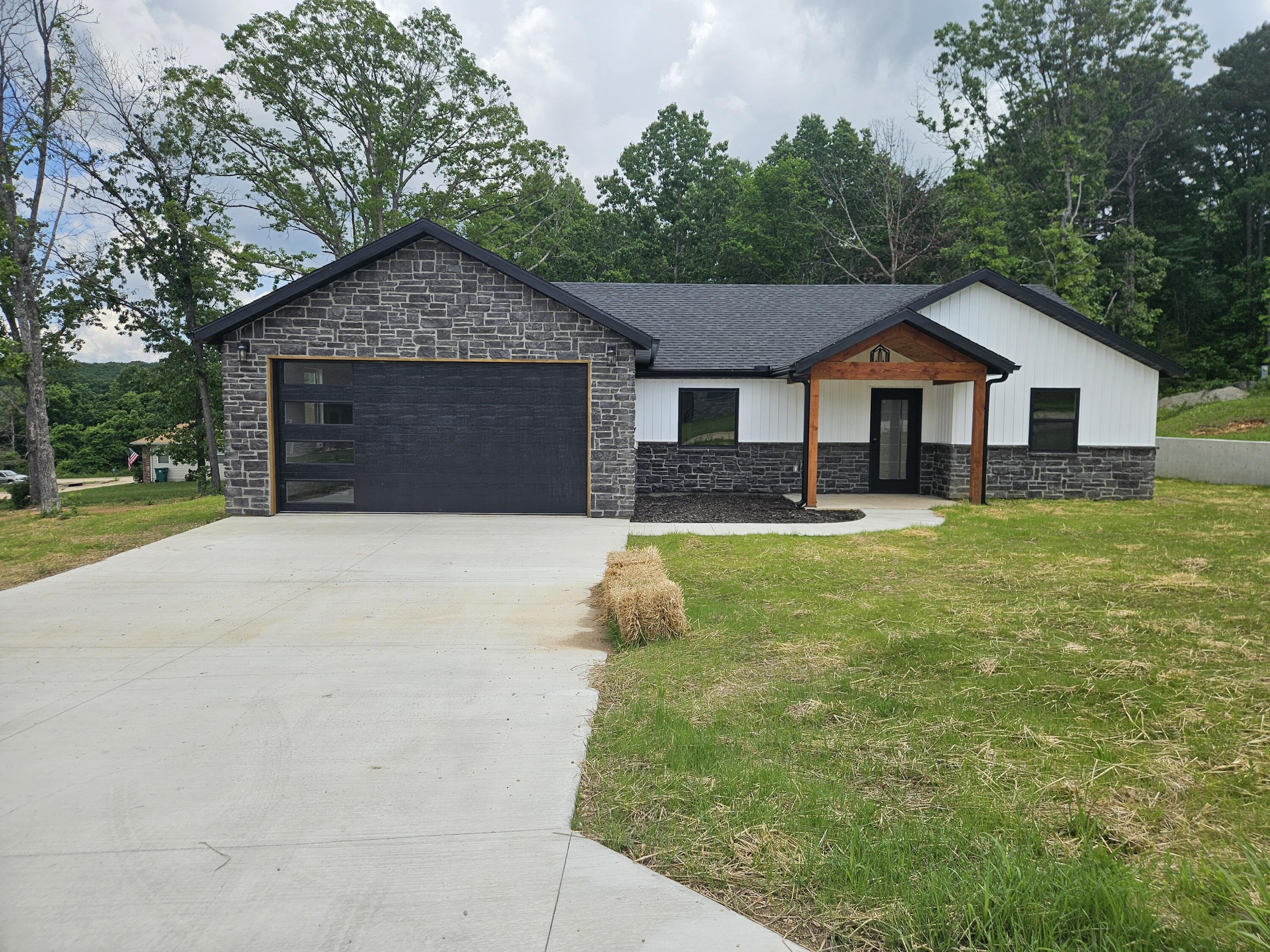 203 Juniper Avenue Property Photo 1