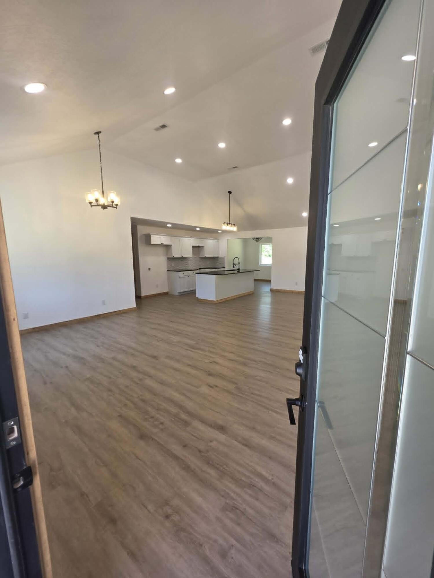 203 Juniper Avenue Property Photo 8