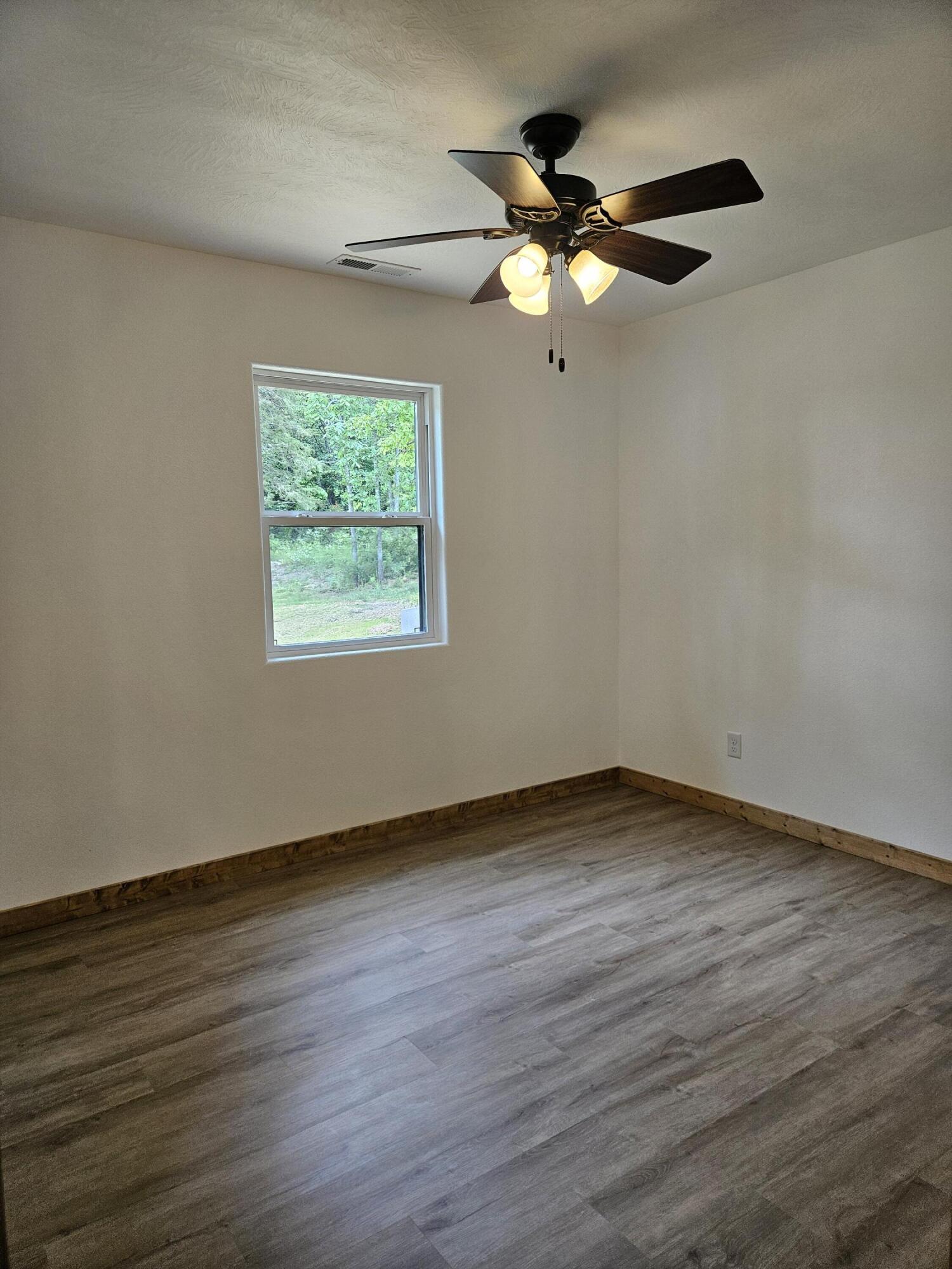 203 Juniper Avenue Property Photo 23