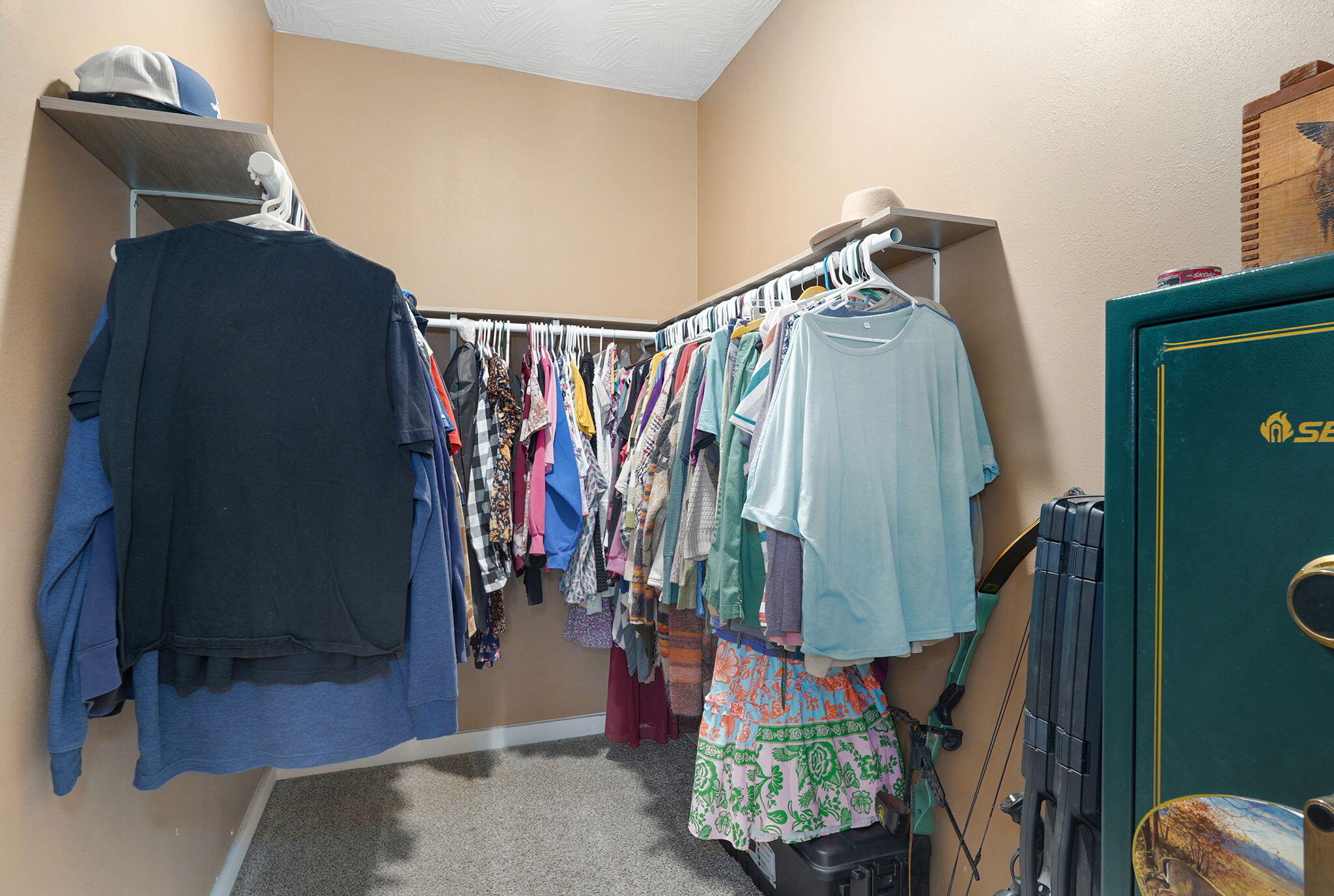 323 Lace Property Photo 20