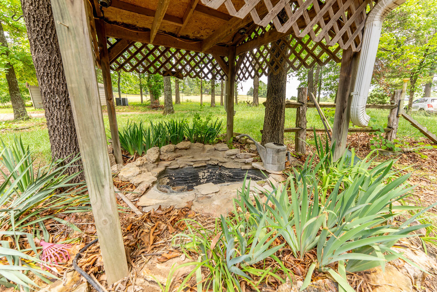75 County Road 7280 Property Photo 58