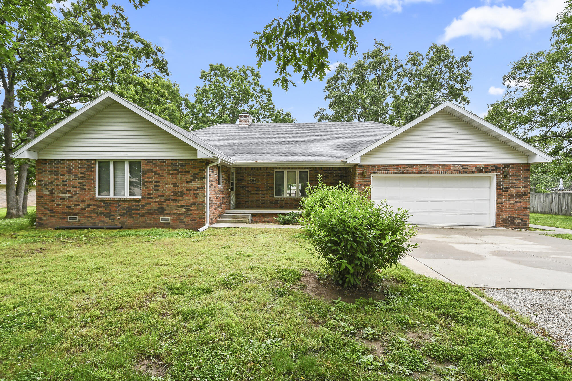 470 Forest Drive Property Photo 1