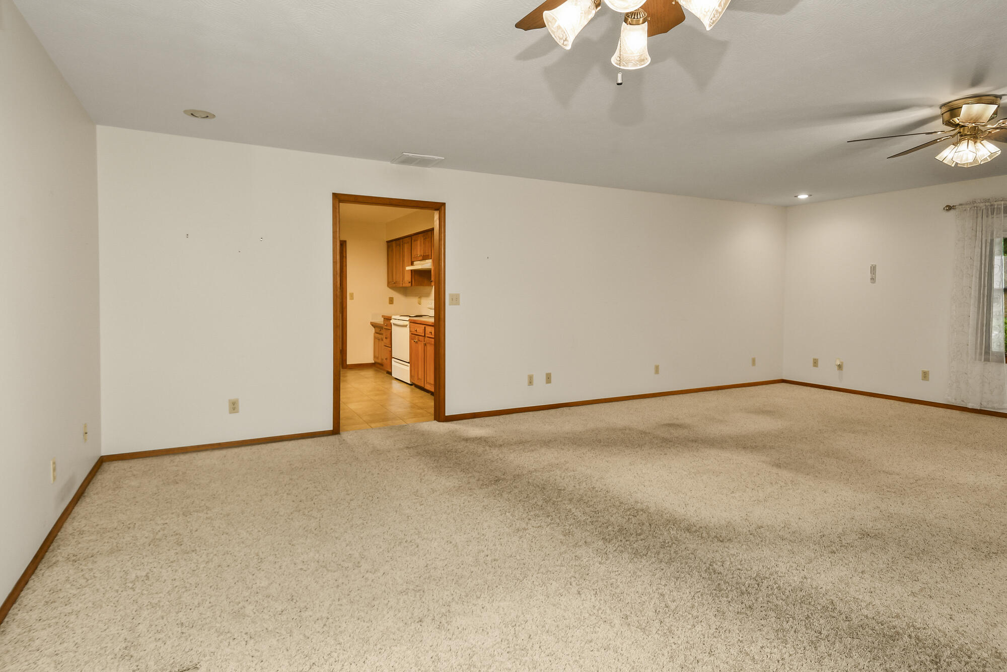 470 Forest Drive Property Photo 8