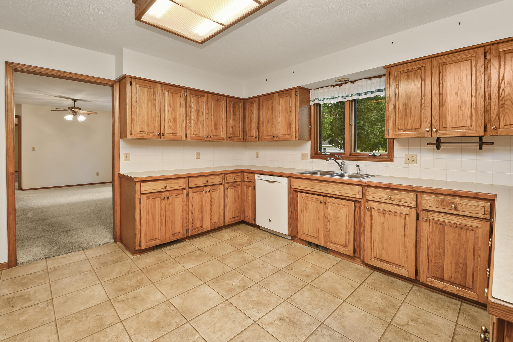 470 Forest Drive Property Photo 13