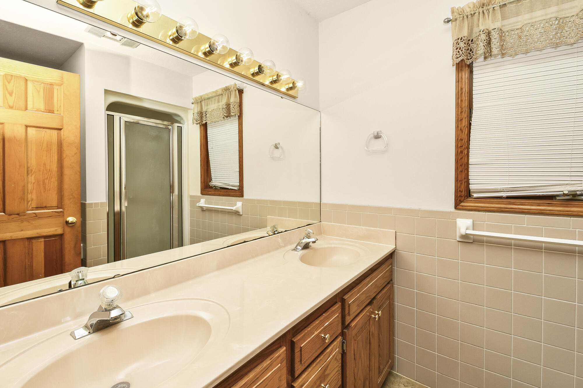 470 Forest Drive Property Photo 25