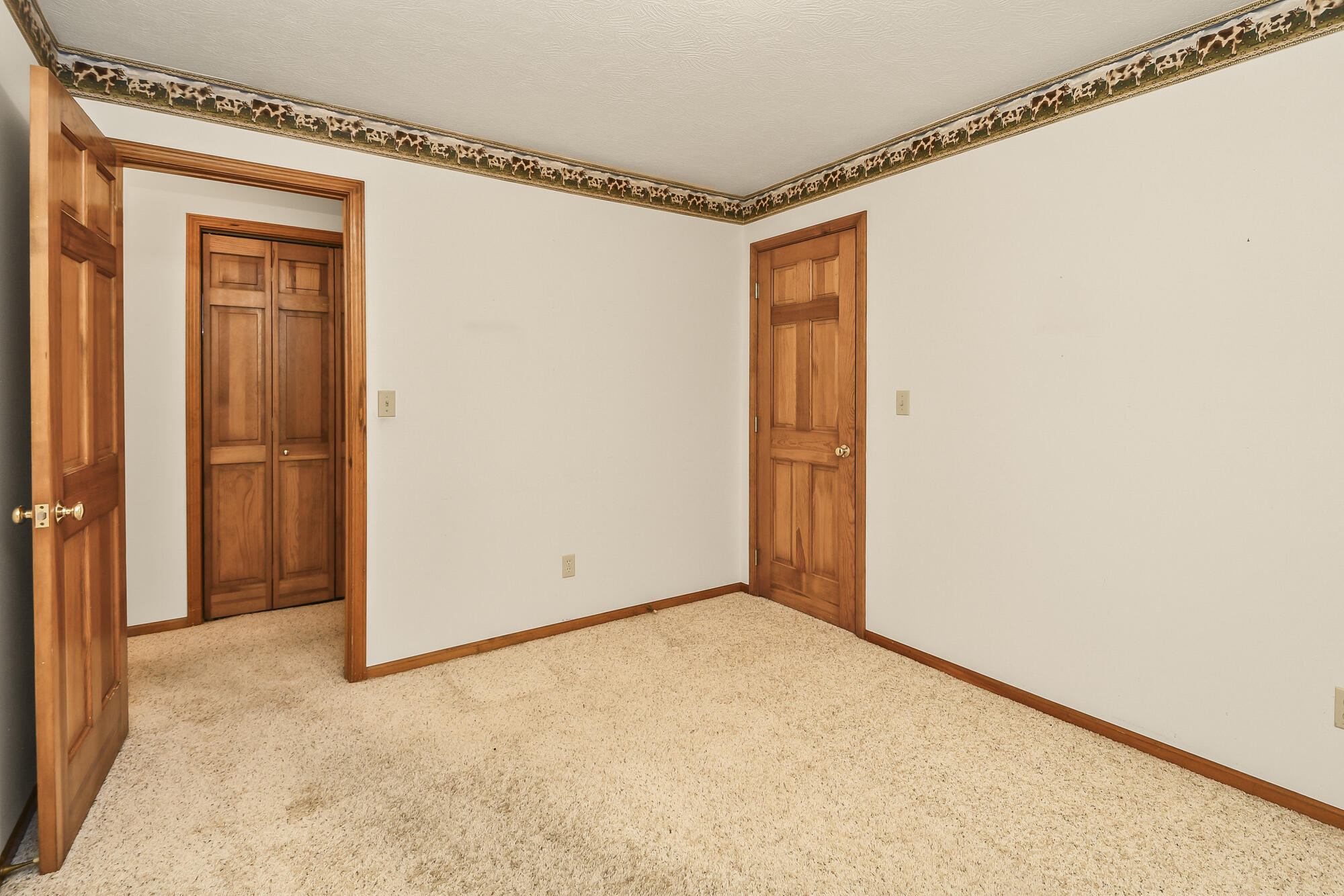 470 Forest Drive Property Photo 28