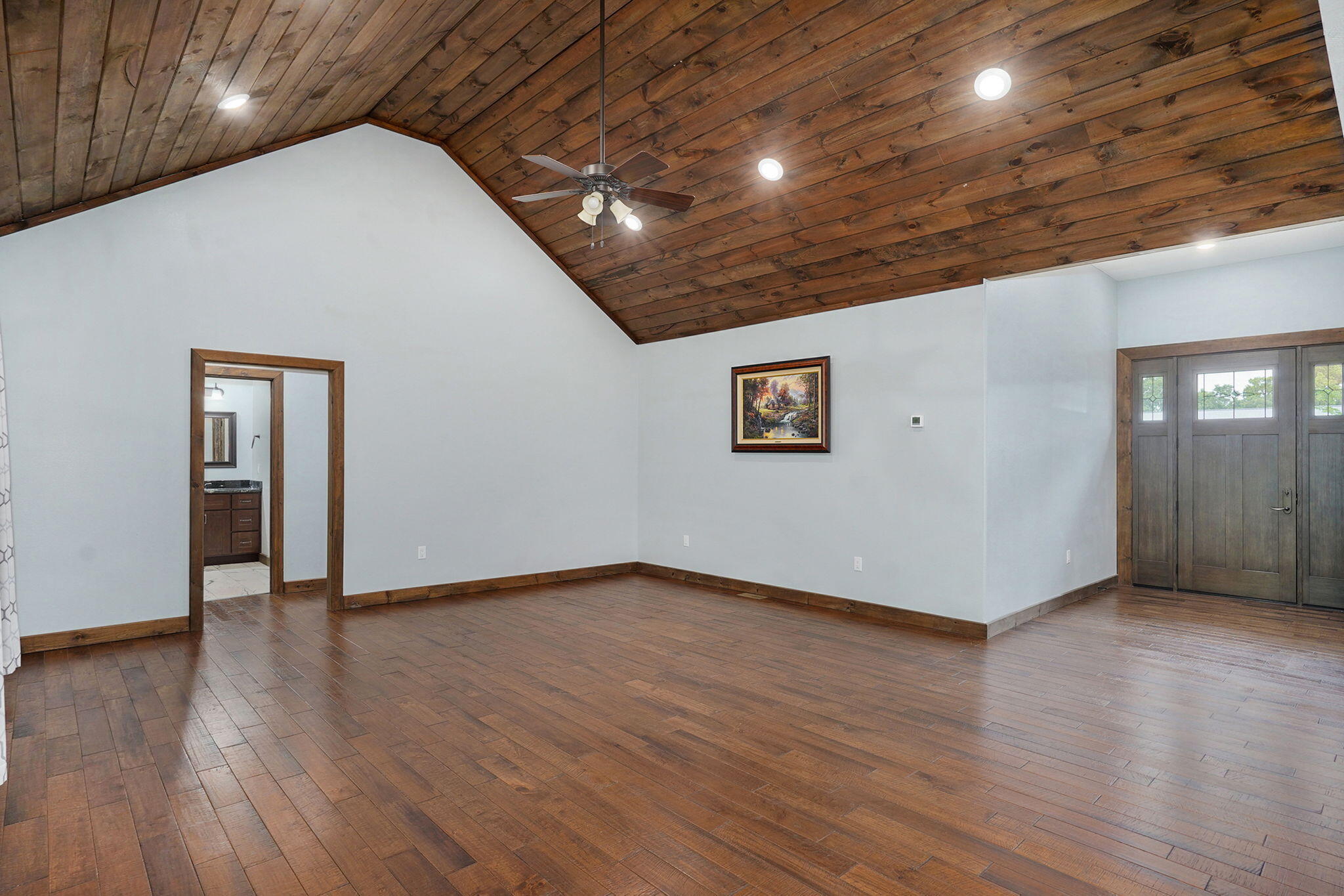 570 Wyldewood Property Photo 14