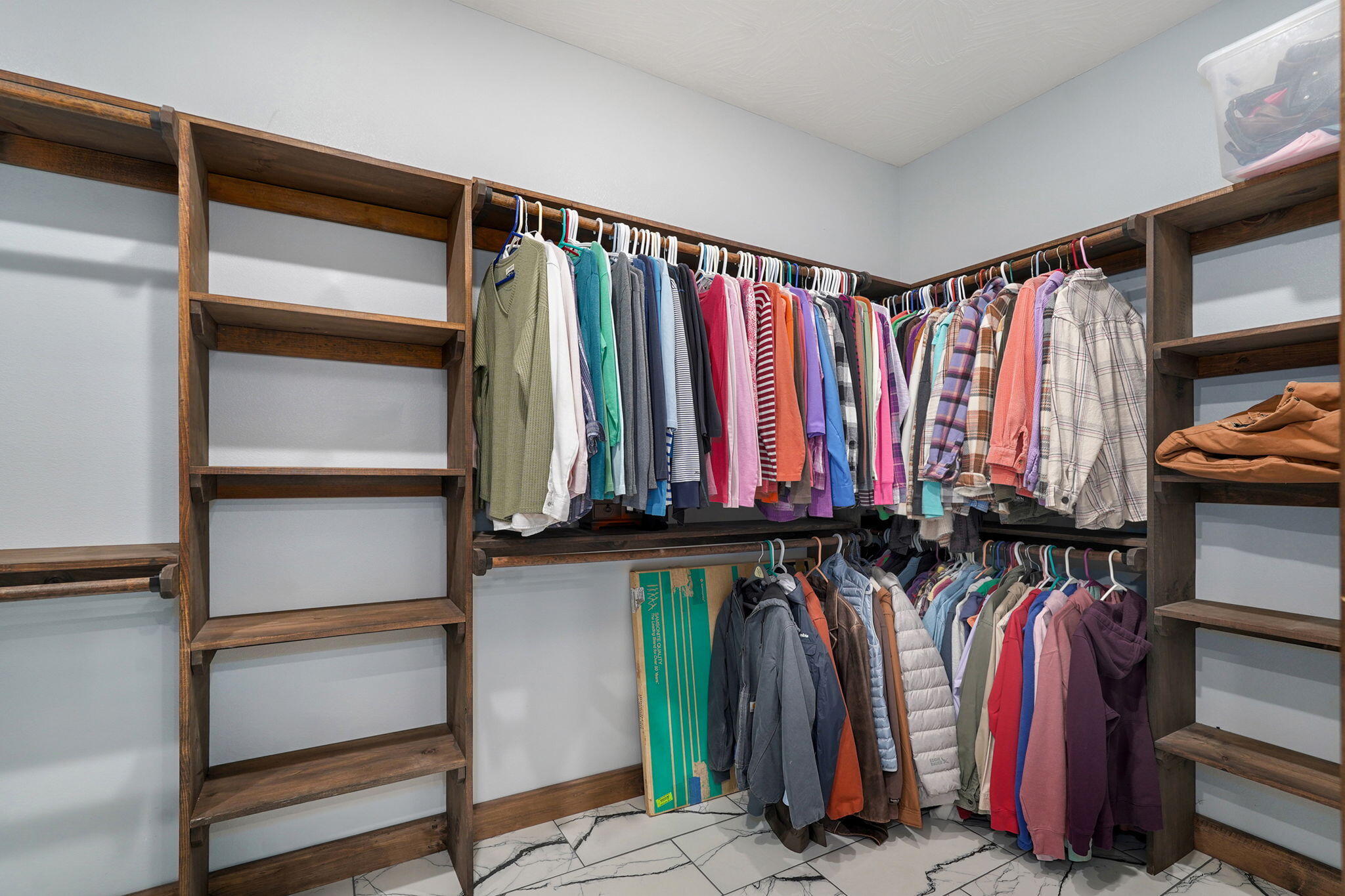 570 Wyldewood Property Photo 38