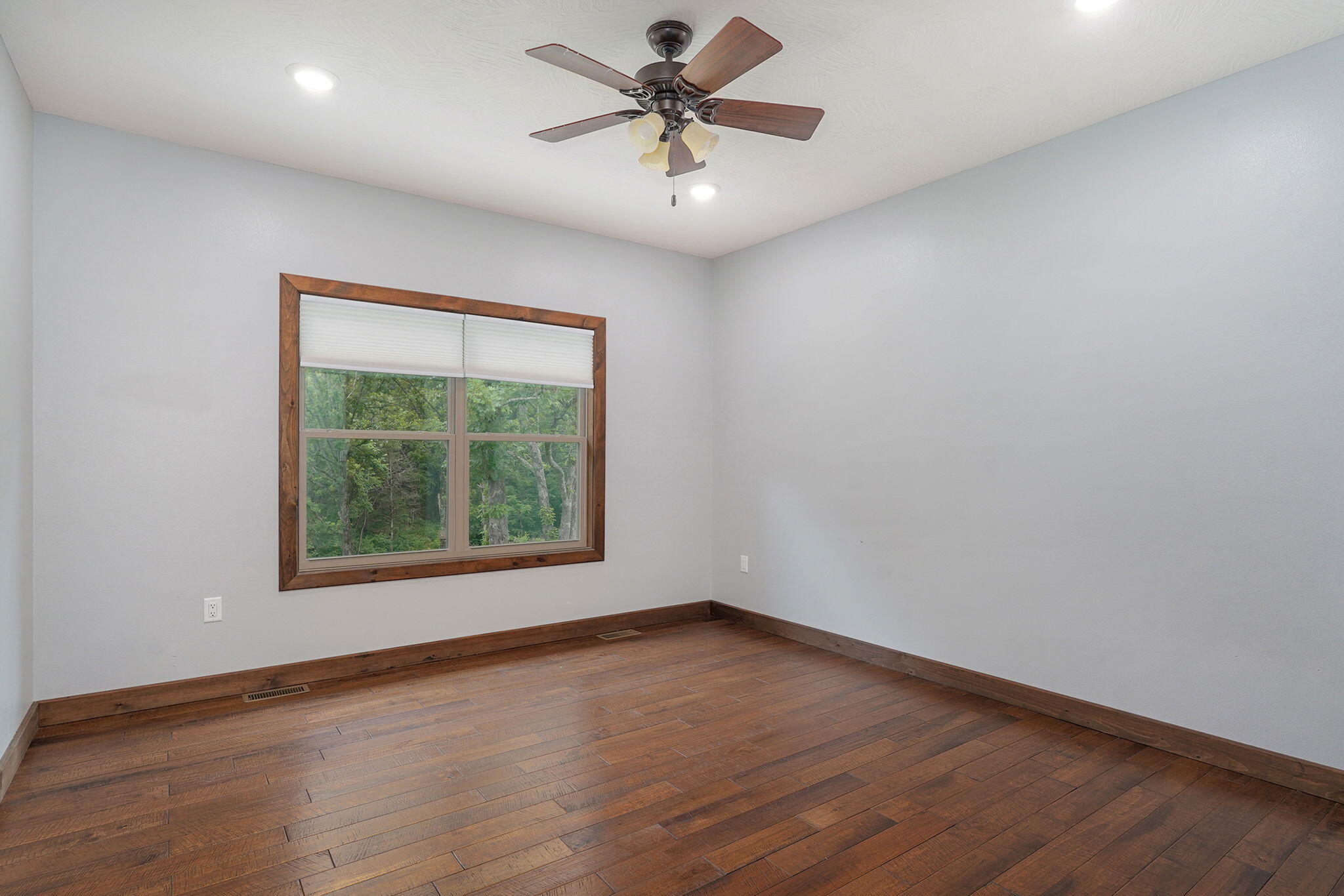 570 Wyldewood Property Photo 42