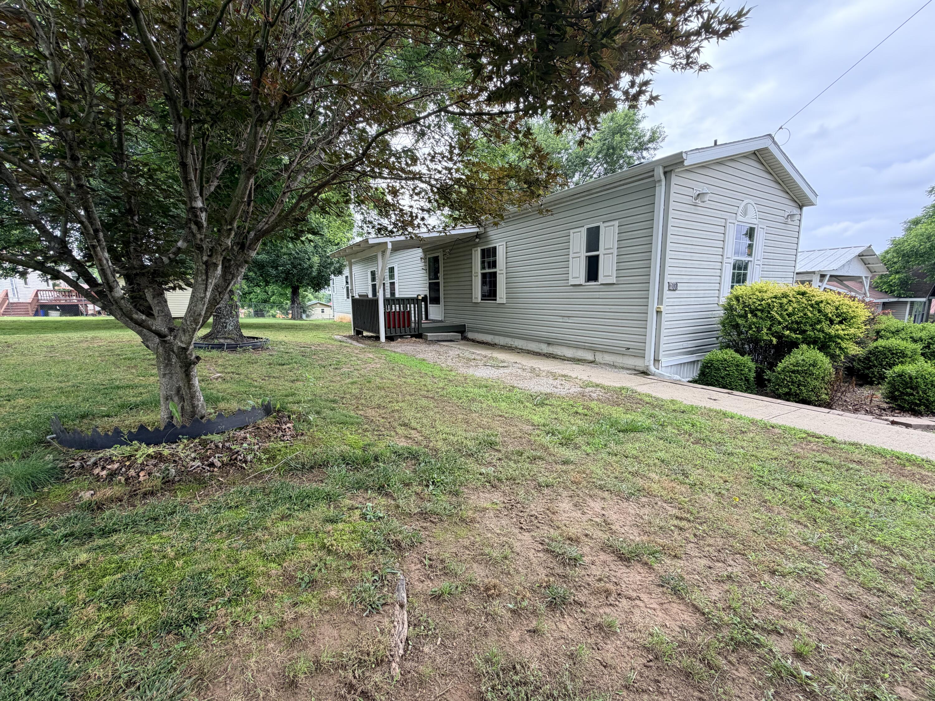 502 Barton Street Property Photo 1