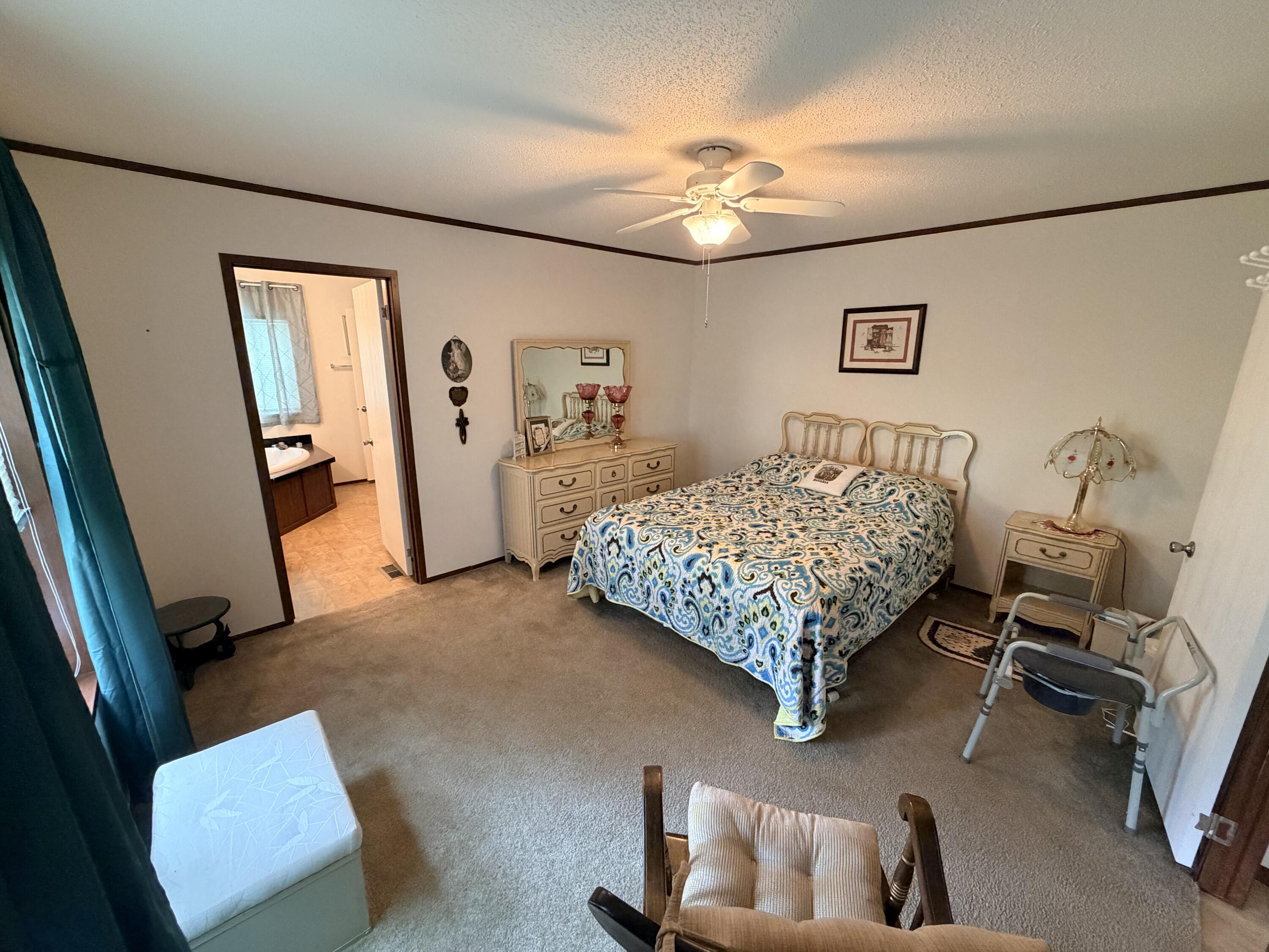 502 Barton Street Property Photo 7