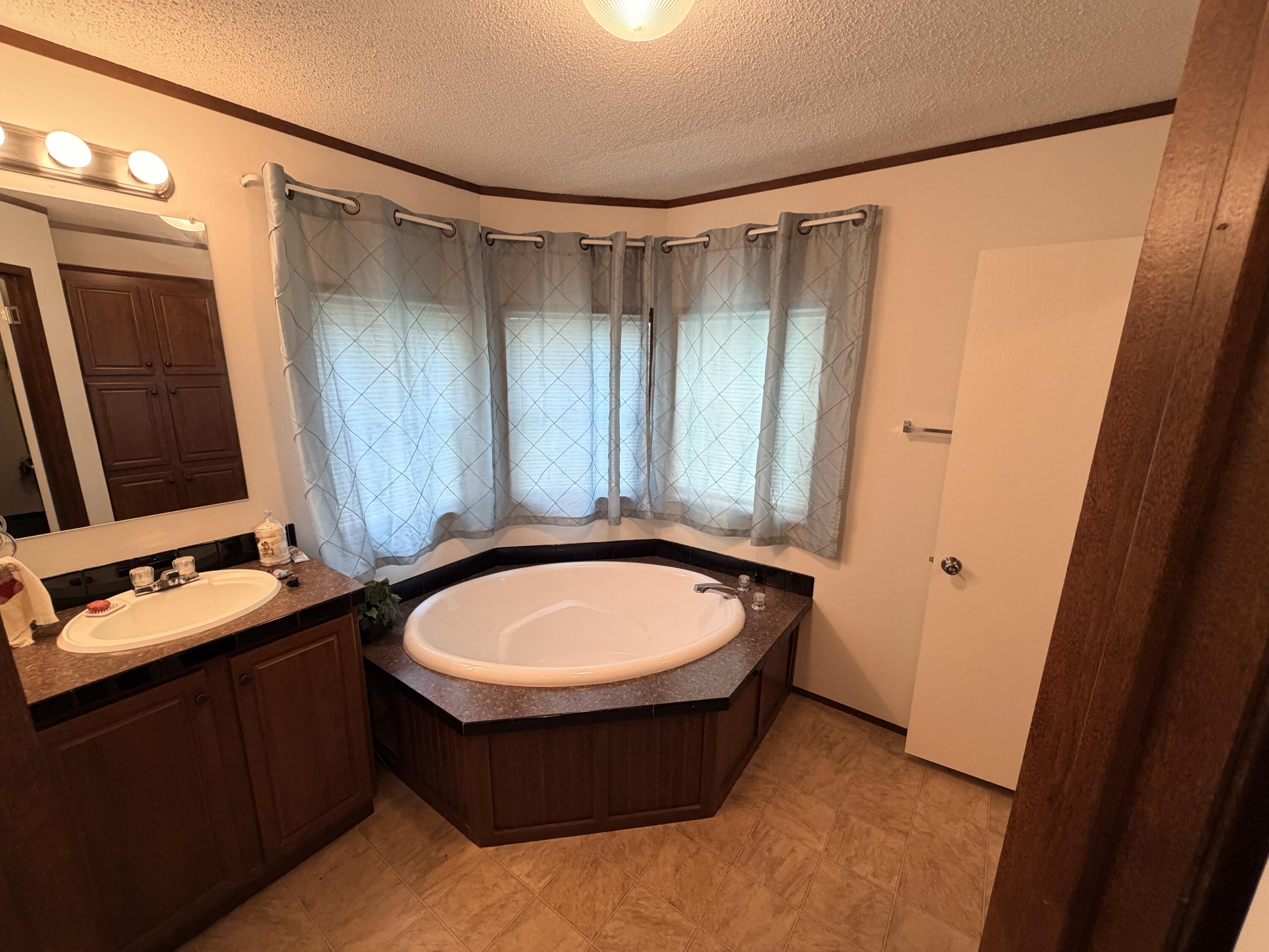 502 Barton Street Property Photo 11