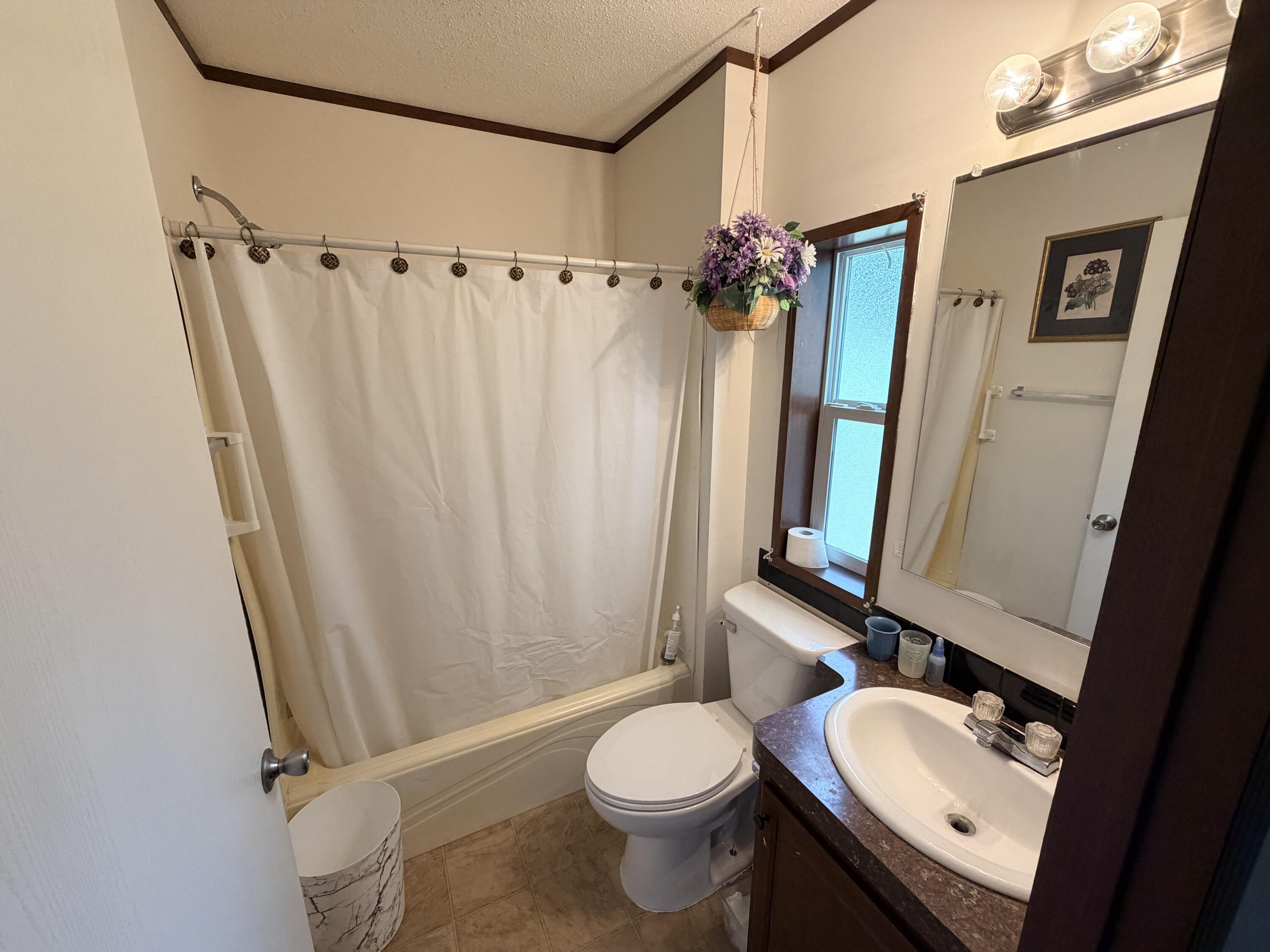 502 Barton Street Property Photo 12