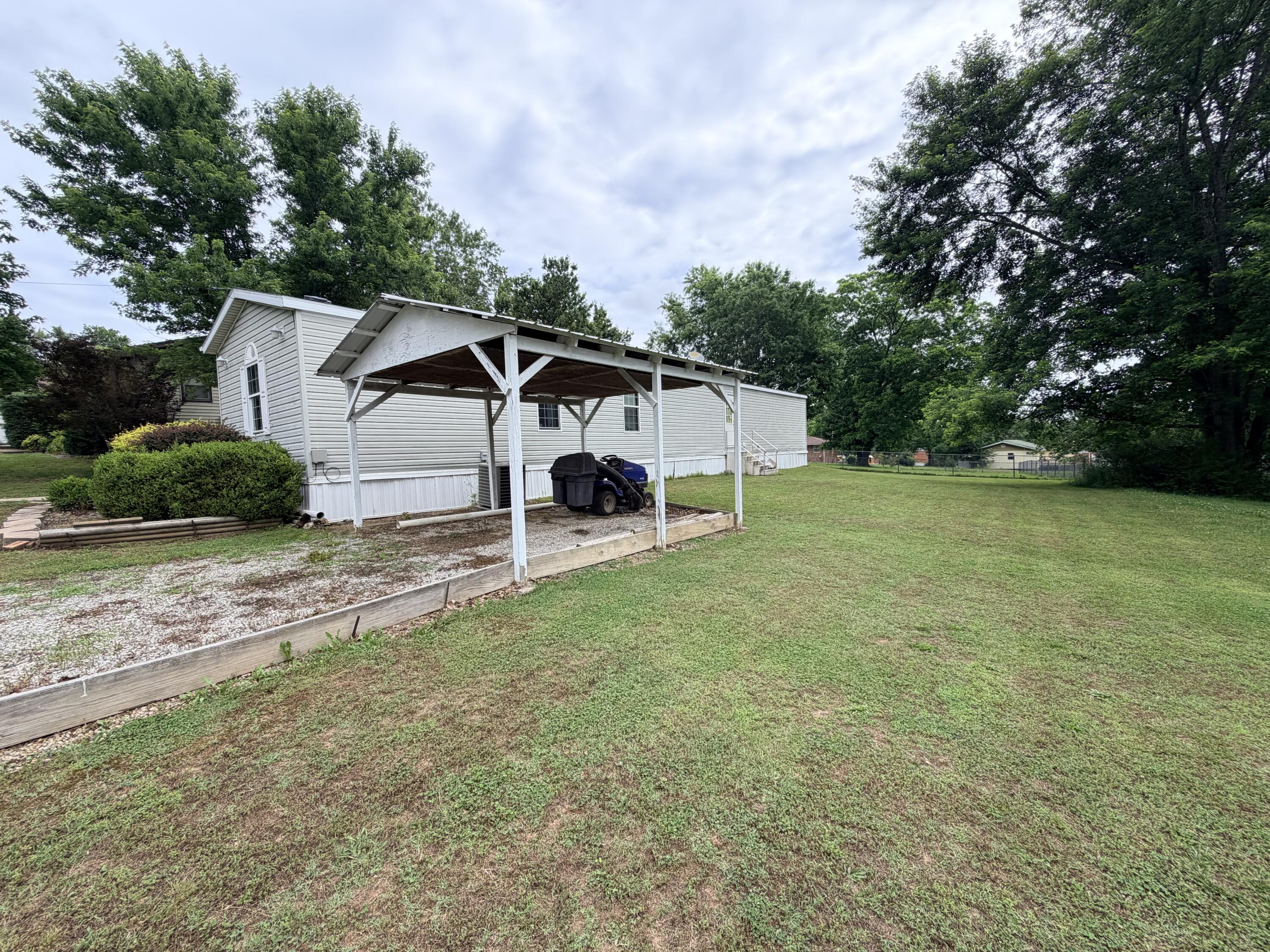 502 Barton Street Property Photo 20