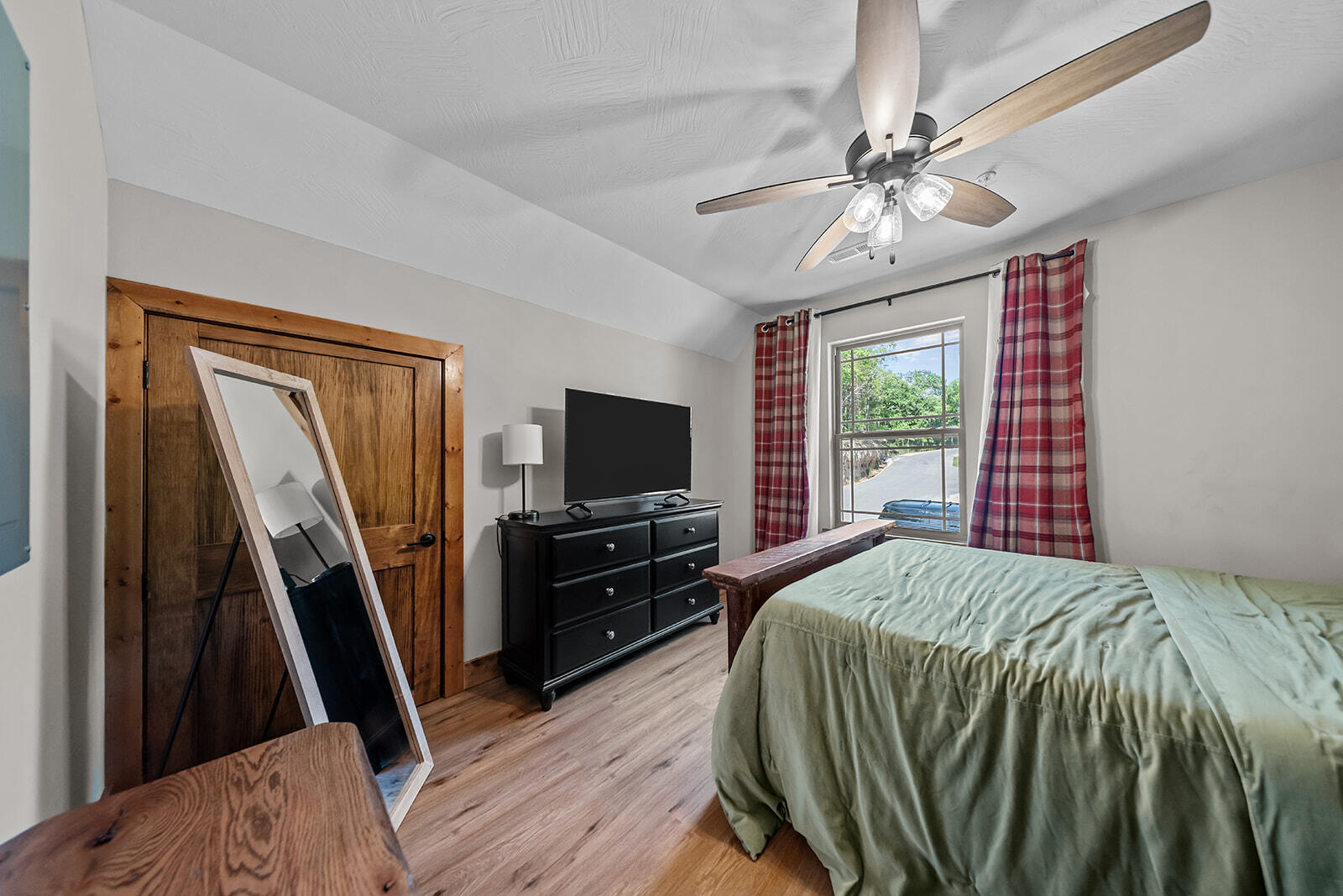 523 Tall Timbers Way Property Photo 24