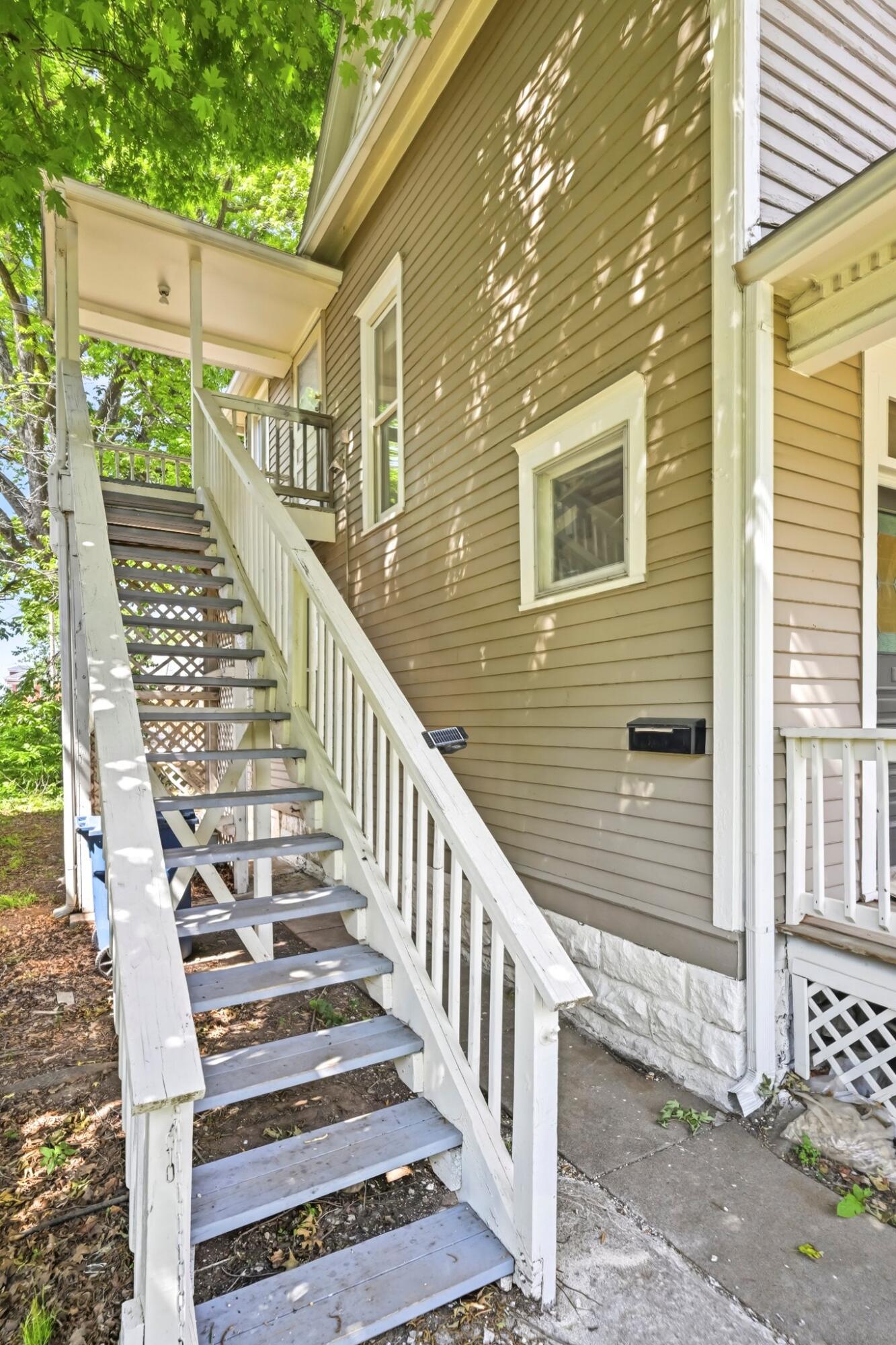 1111 East Walnut Street Property Photo 26