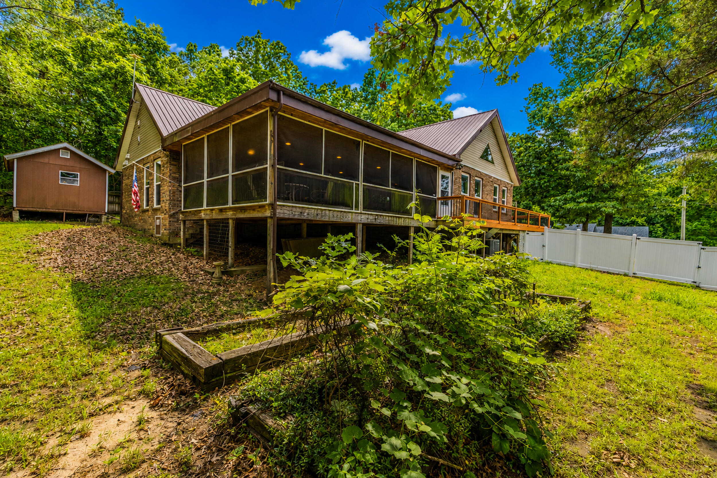 185 Glenwood Circle Property Photo 4