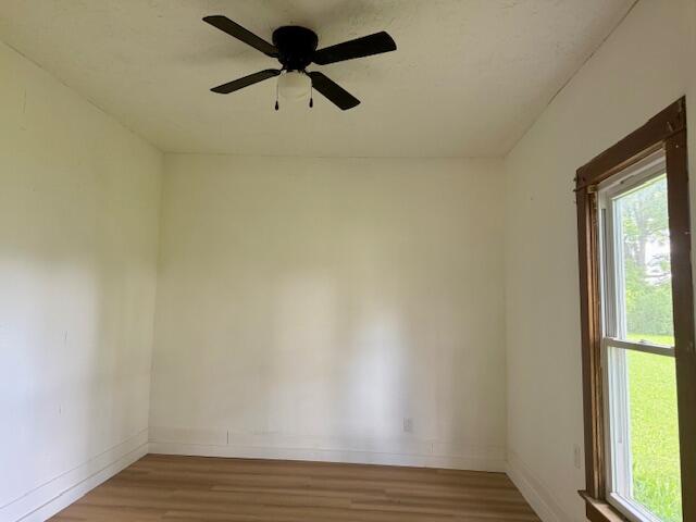 351 6th Street Property Photo 14