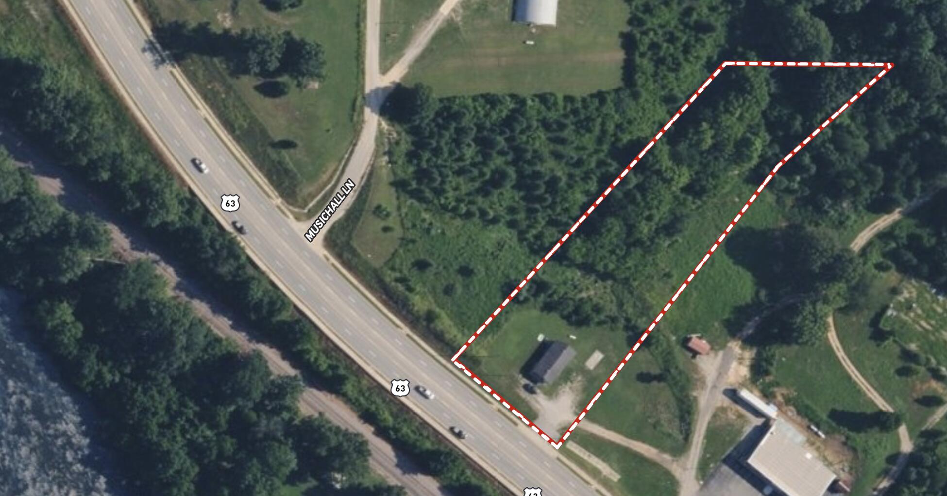 000 Highway 63 Property Photo 2