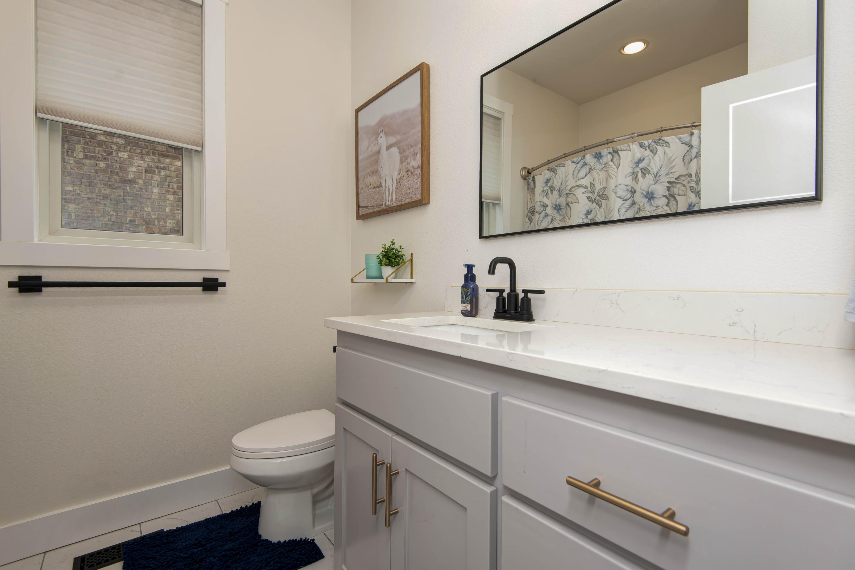 6099 South Hampton Avenue Property Photo 25