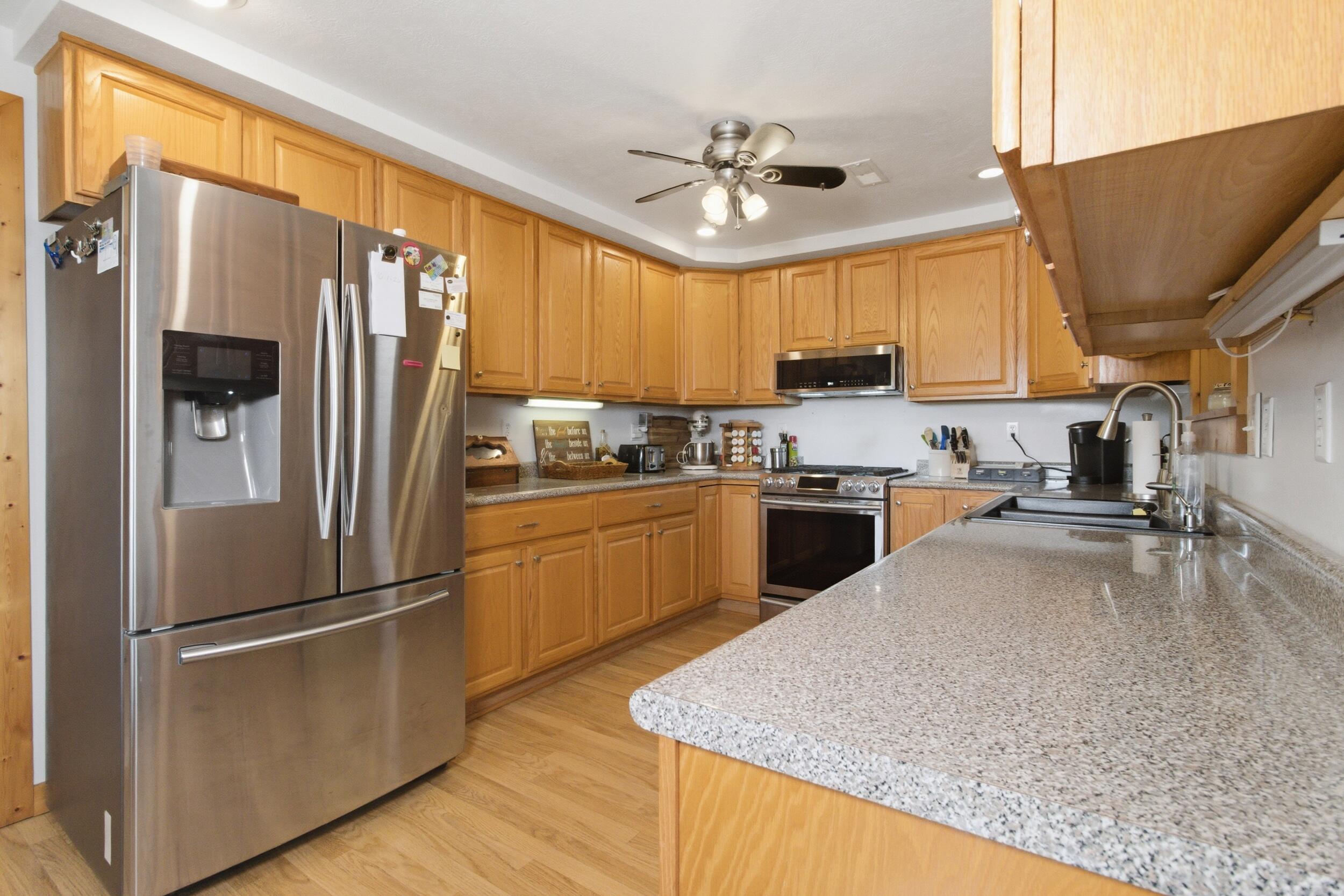 9723 Highway E Property Photo 11