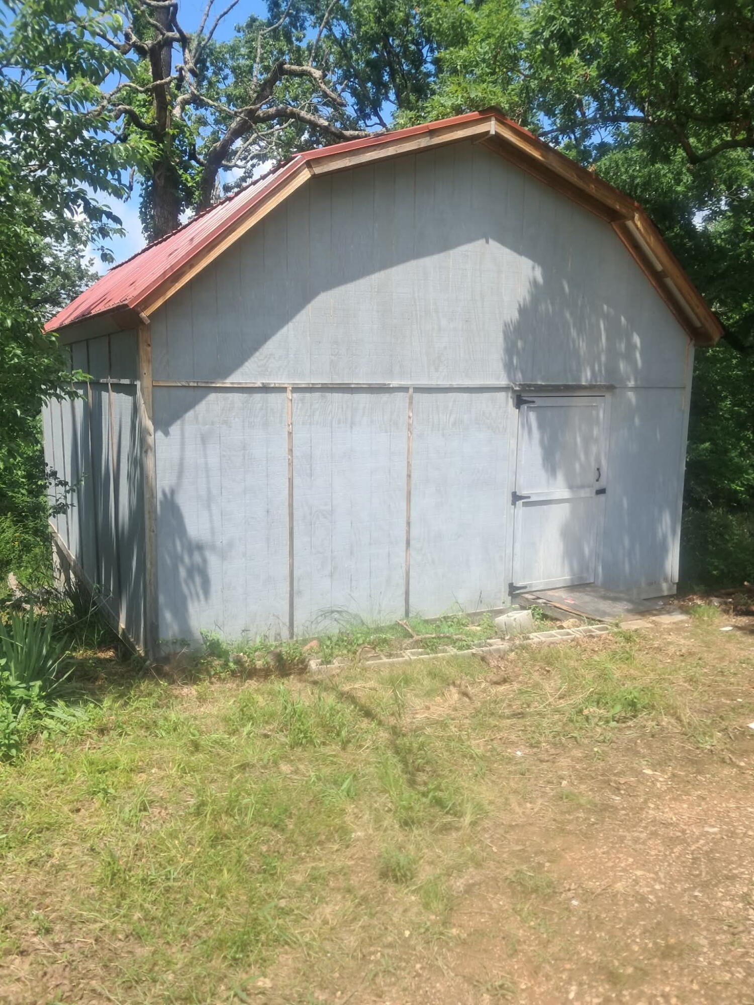 535 Skyline Drive Property Photo 3