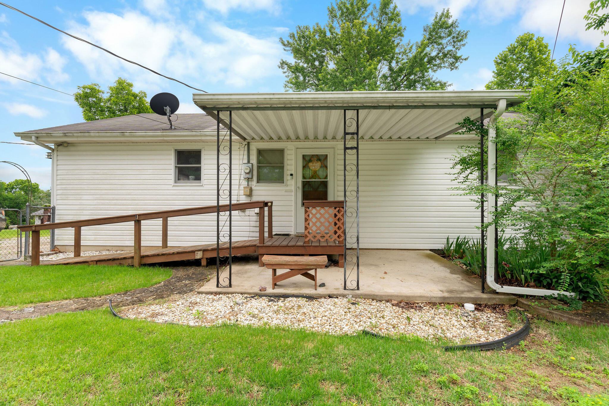 206 Meadow Lane Drive Property Photo 8