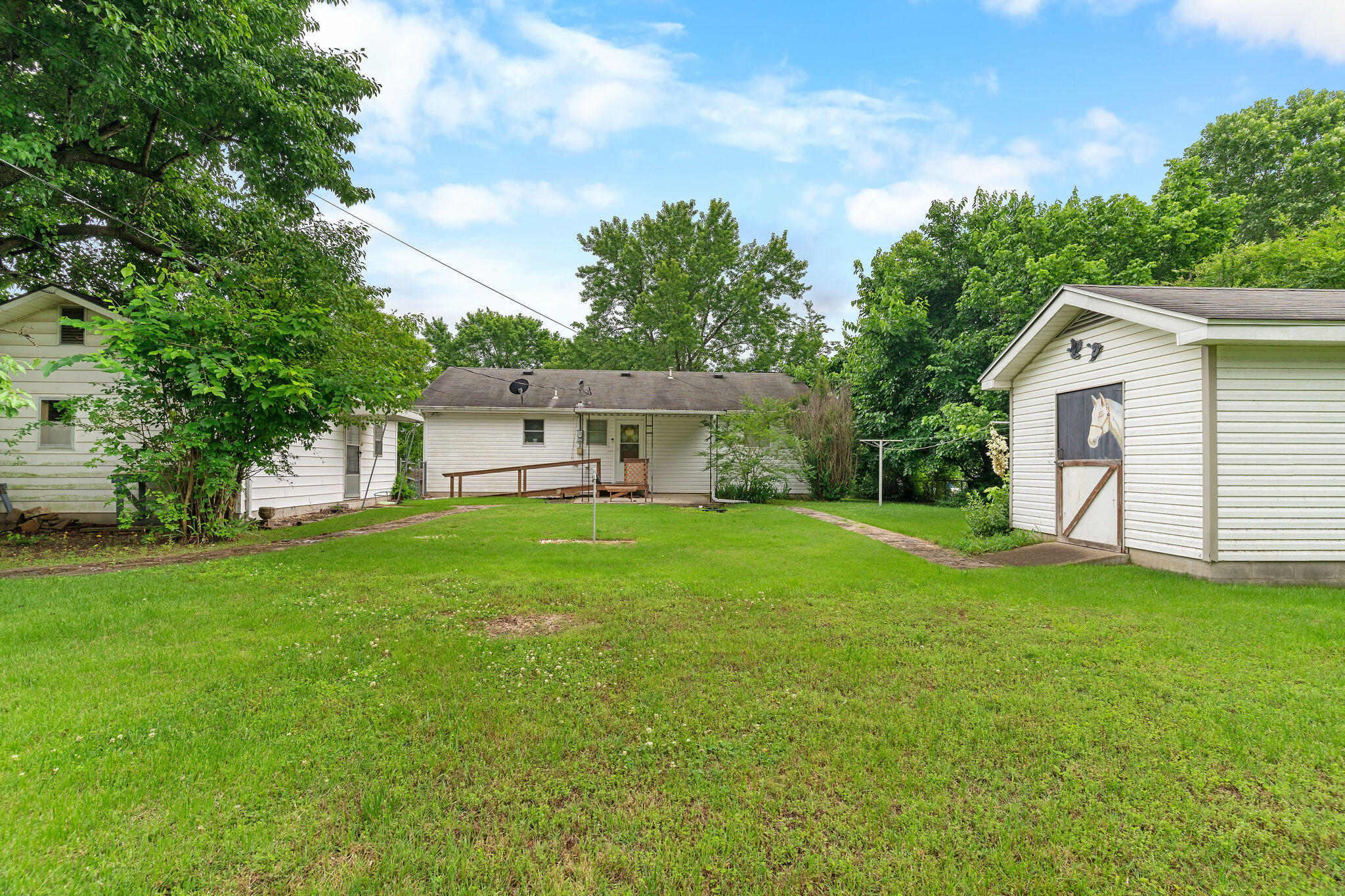 206 Meadow Lane Drive Property Photo 25