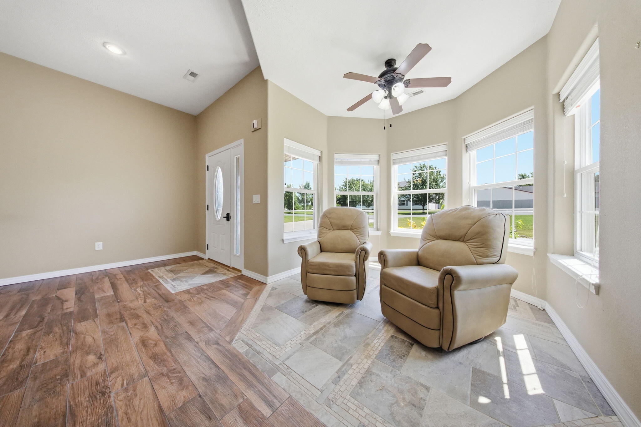 67 Starrville Place Property Photo 9
