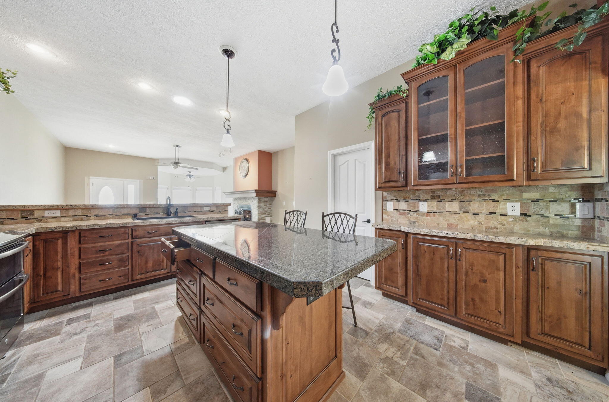 67 Starrville Place Property Photo 13