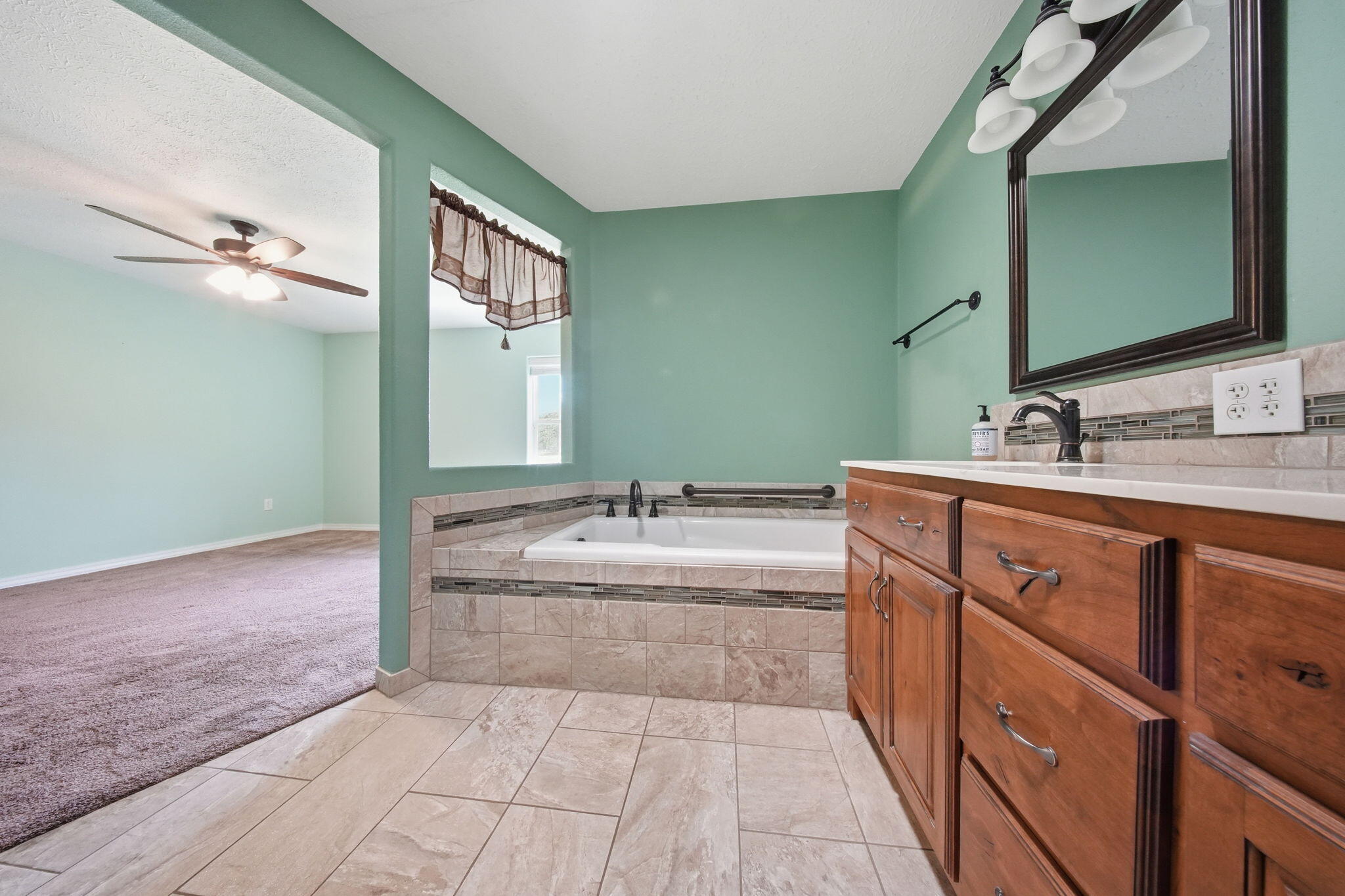 67 Starrville Place Property Photo 18