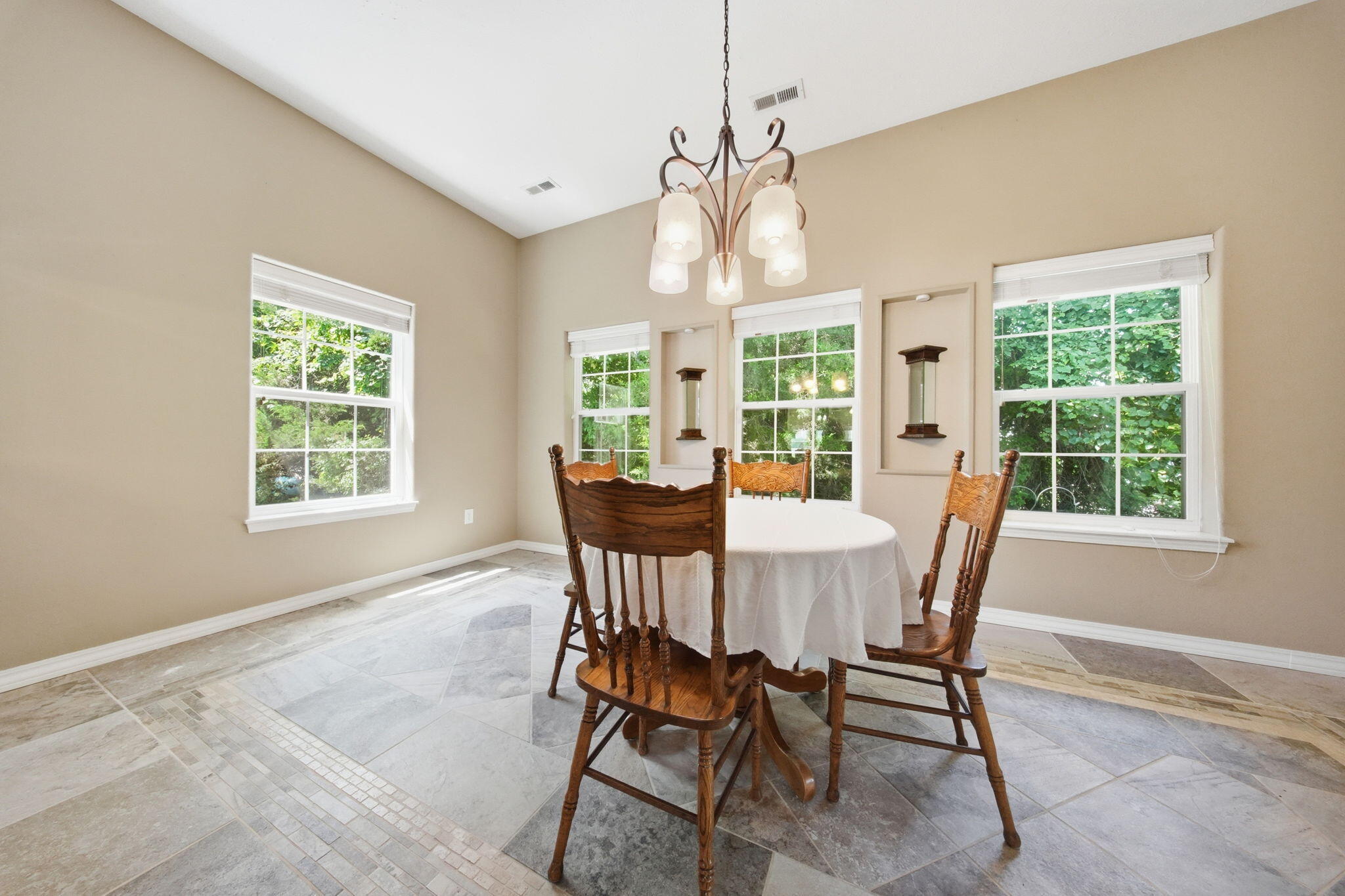 67 Starrville Place Property Photo 23