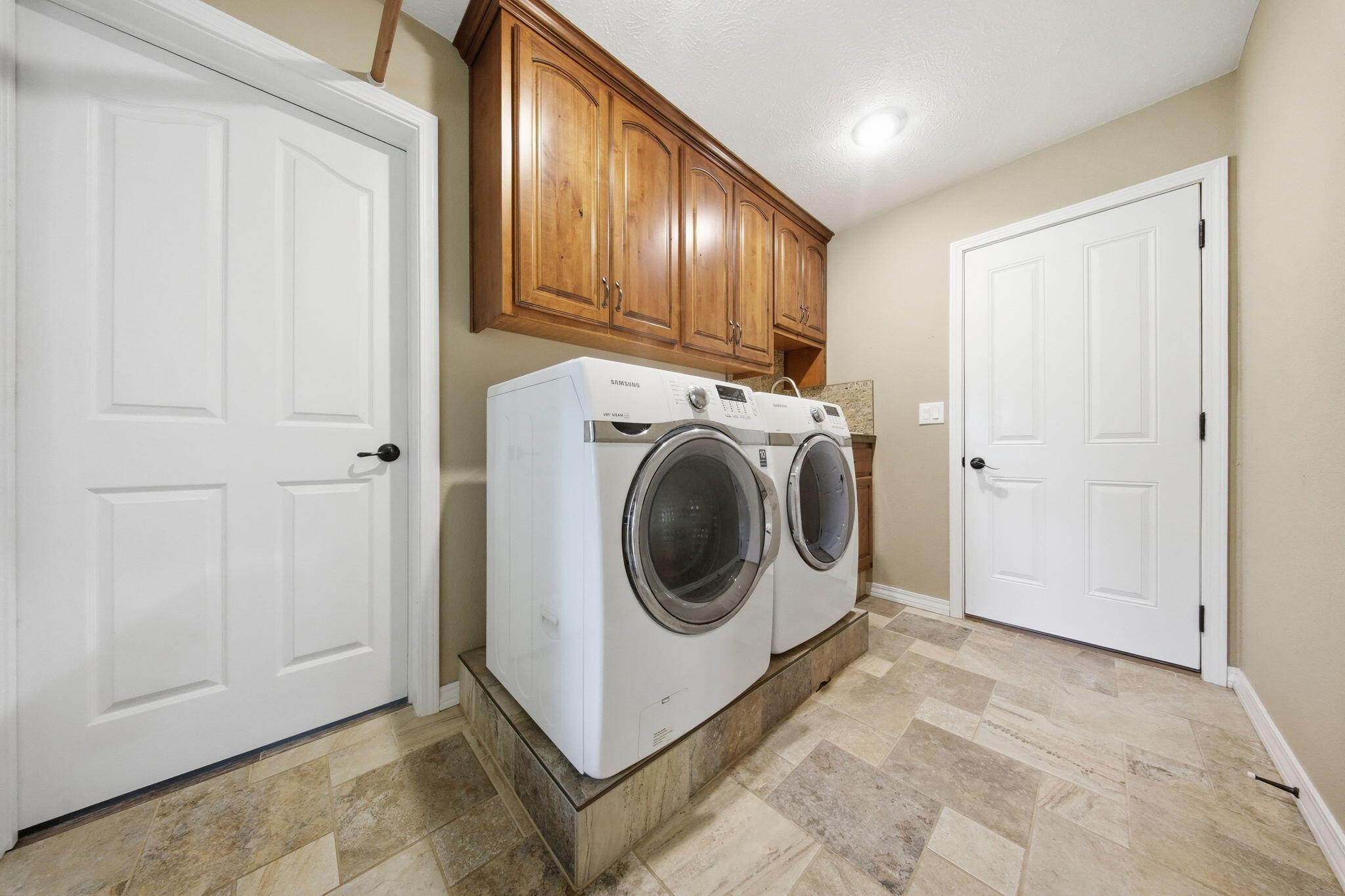 67 Starrville Place Property Photo 29