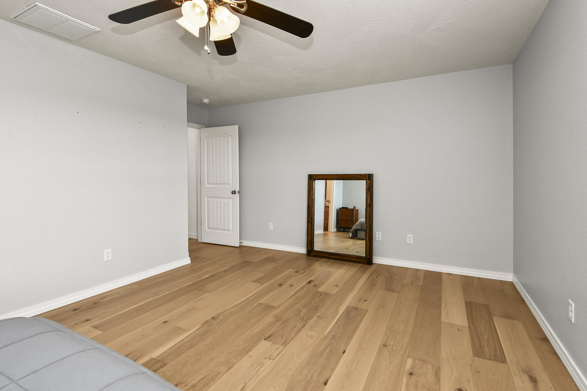 858 Capitol Hill Drive Property Photo 27
