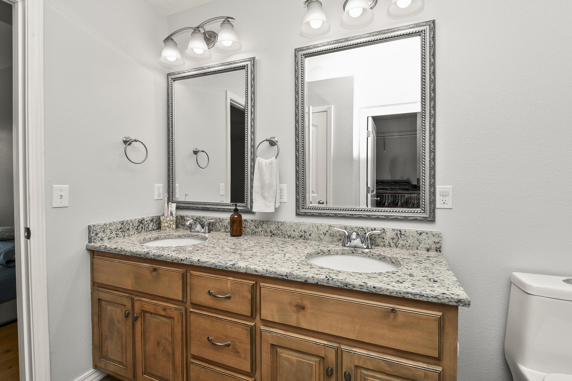 858 Capitol Hill Drive Property Photo 31