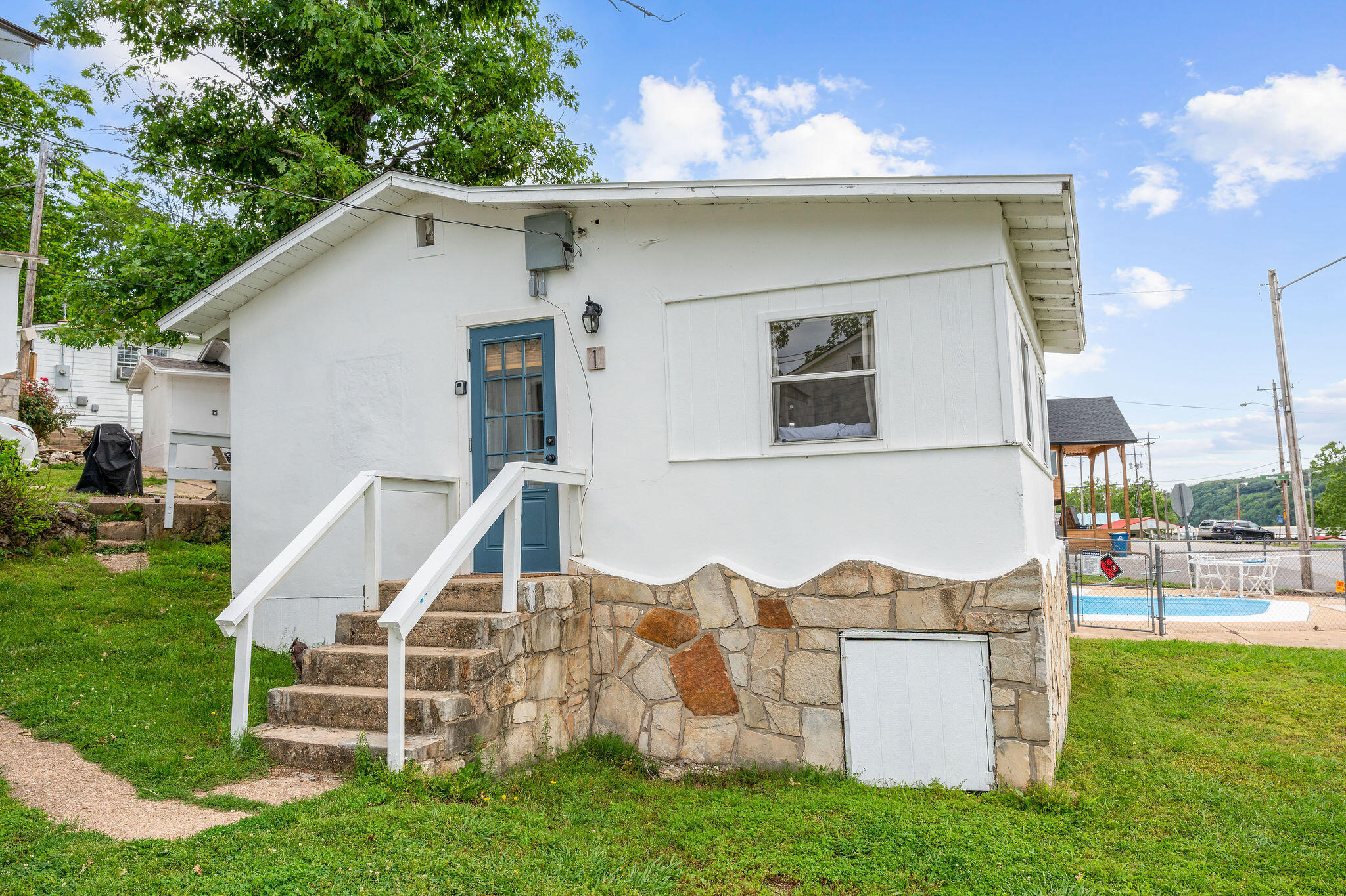 2896 State Highway 176 Property Photo 10