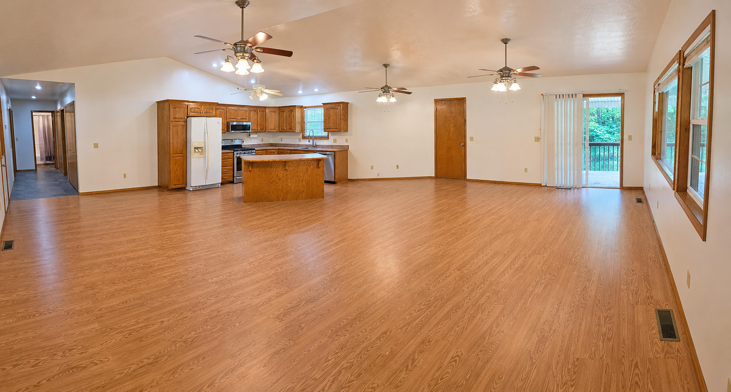 29474 Farm Road 1260 Property Photo 6