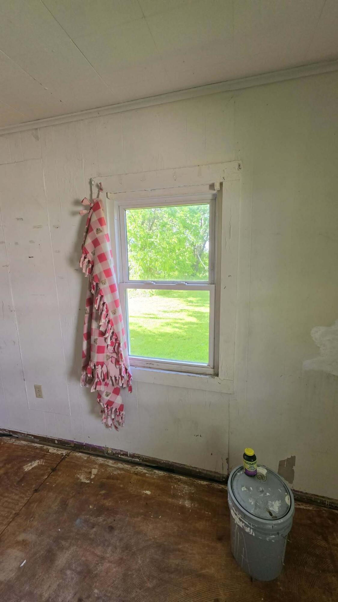 409 West Long Street Property Photo 8