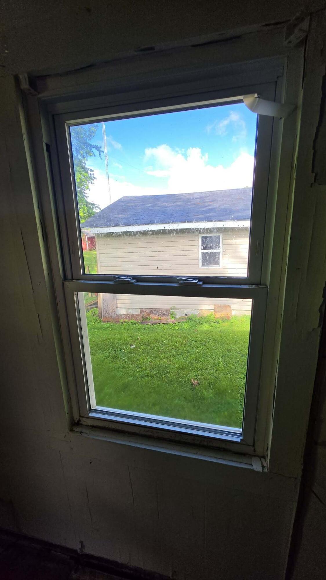 409 West Long Street Property Photo 10