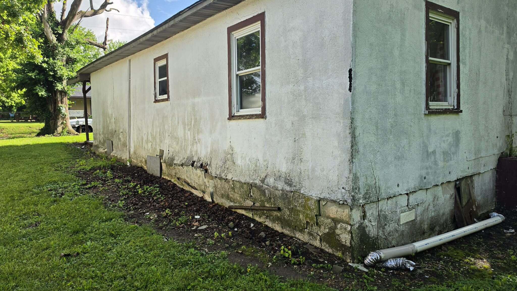 409 West Long Street Property Photo 18