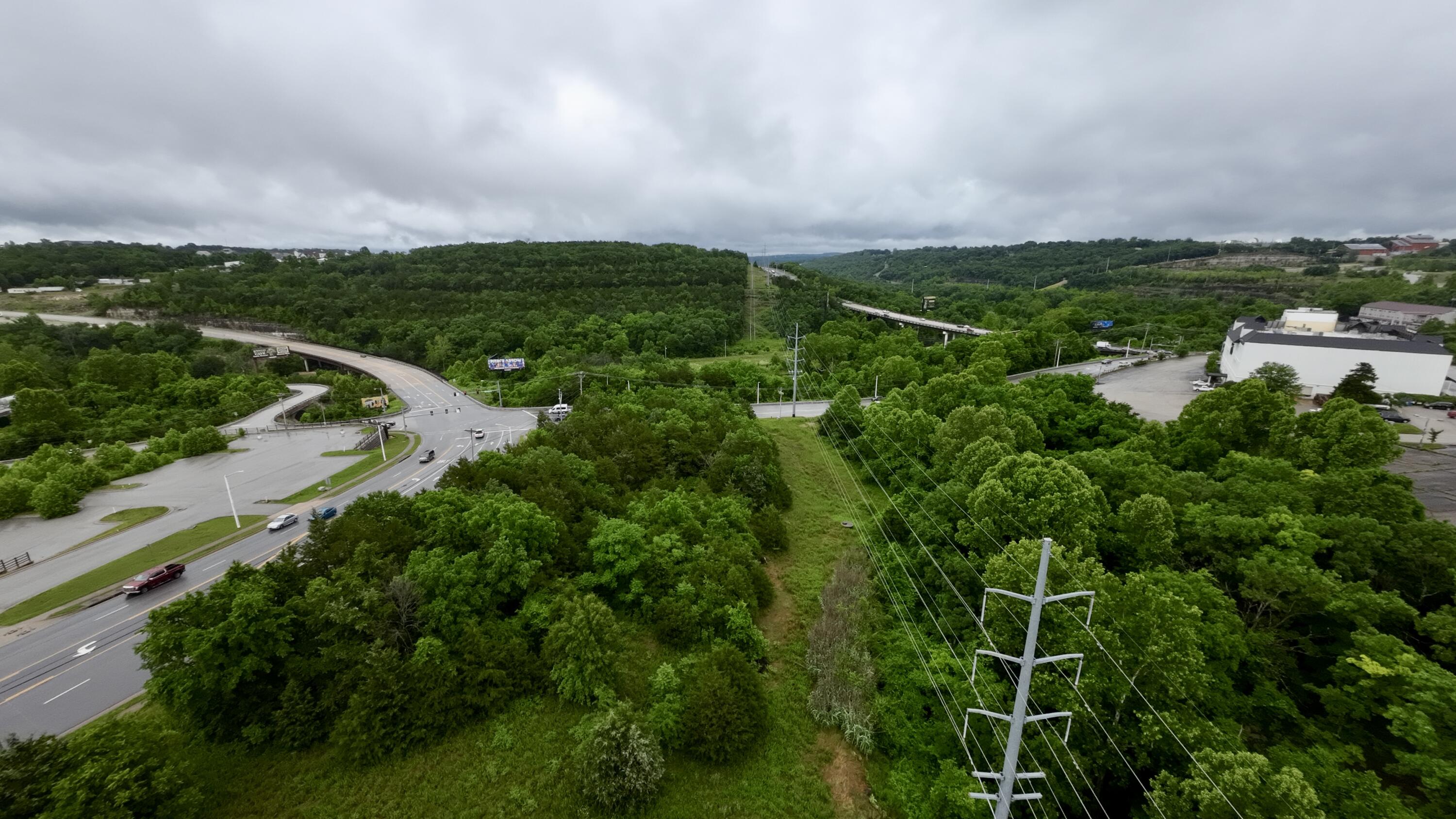 000 Shepherd Of The Hills Expressway Property Photo 8