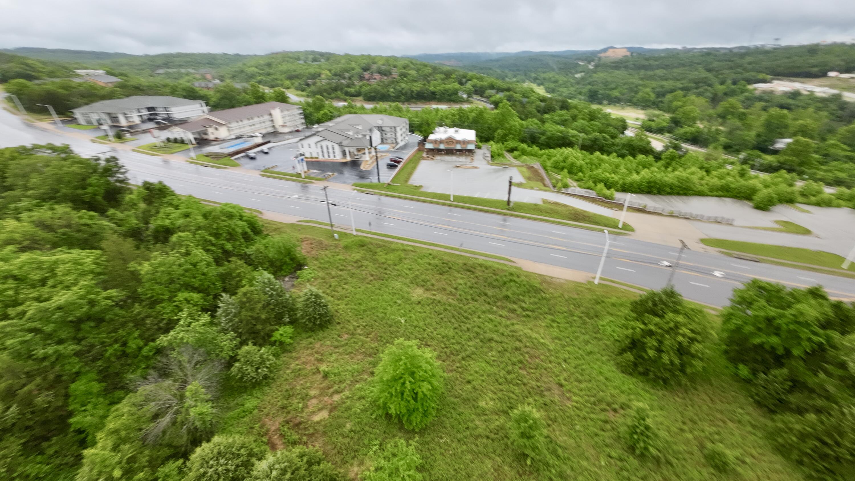 000 Shepherd Of The Hills Expressway Property Photo 9